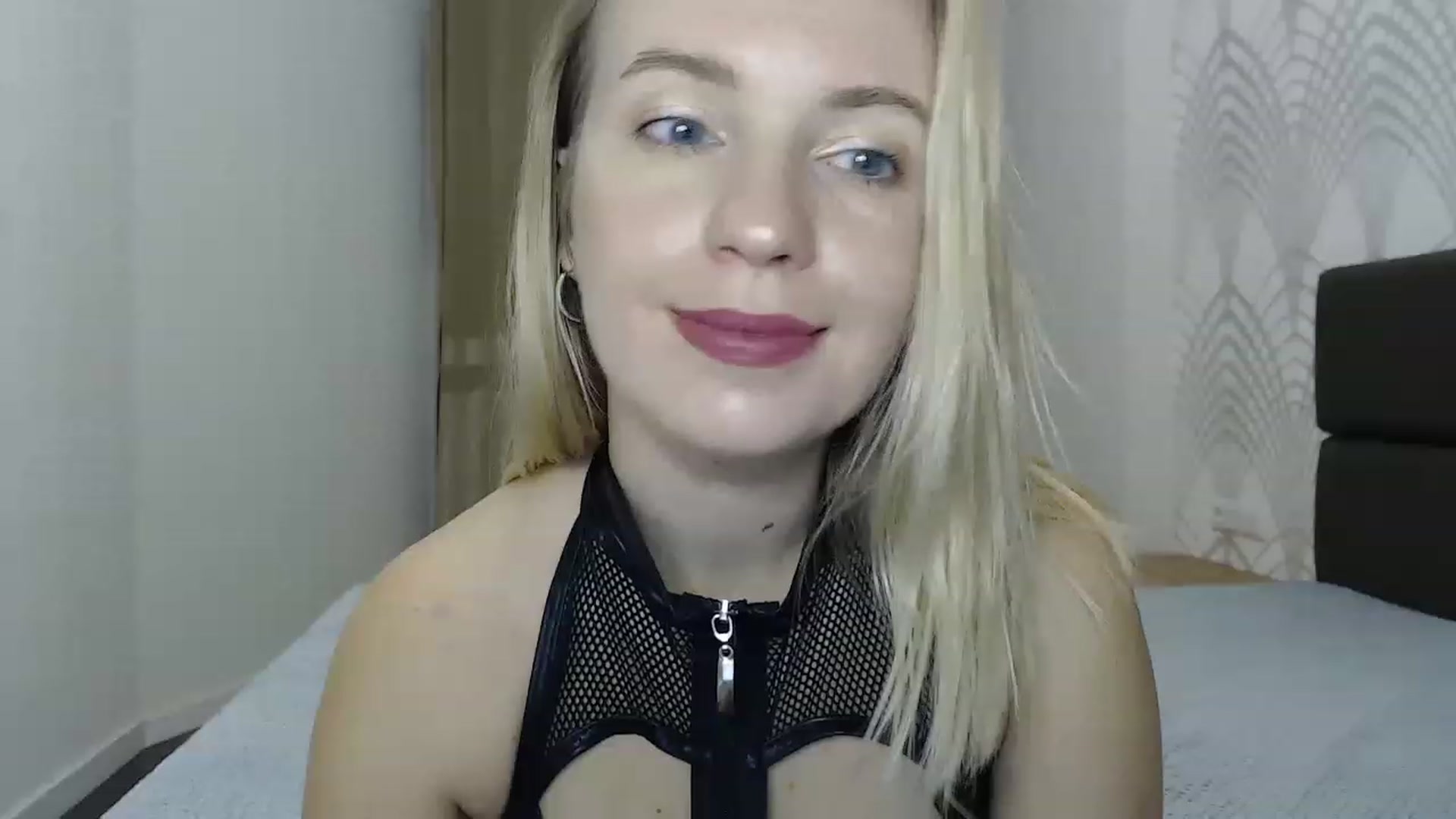 Gallery image thumbnail from Amy_CuteBambi's myfreecams stream on, 02/05/2023, 16:08 image 7 of 20