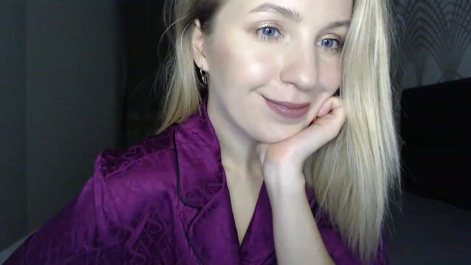 Gallery image thumbnail from Amy_CuteBambi's myfreecams stream on, 02/09/2023, 16:31 image 19 of 20