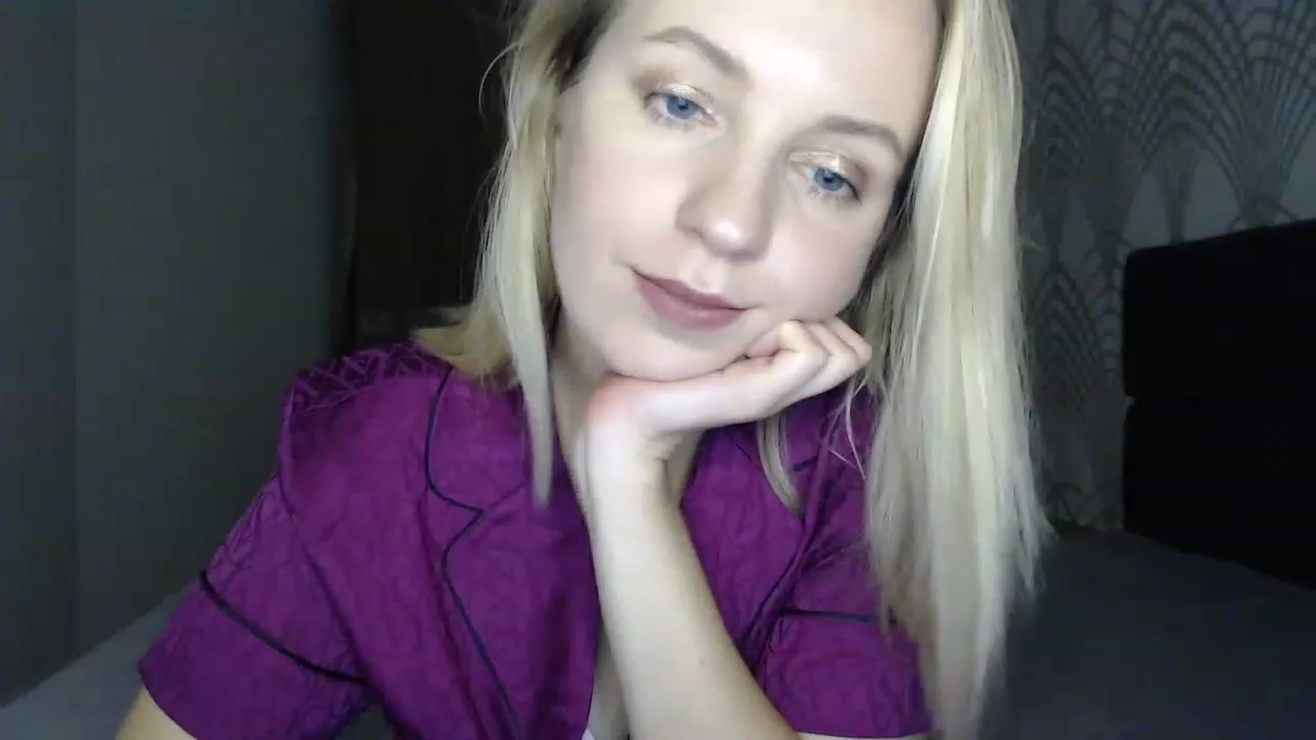 Gallery image thumbnail from Amy_CuteBambi's myfreecams stream on, 02/09/2023, 16:31 image 17 of 20