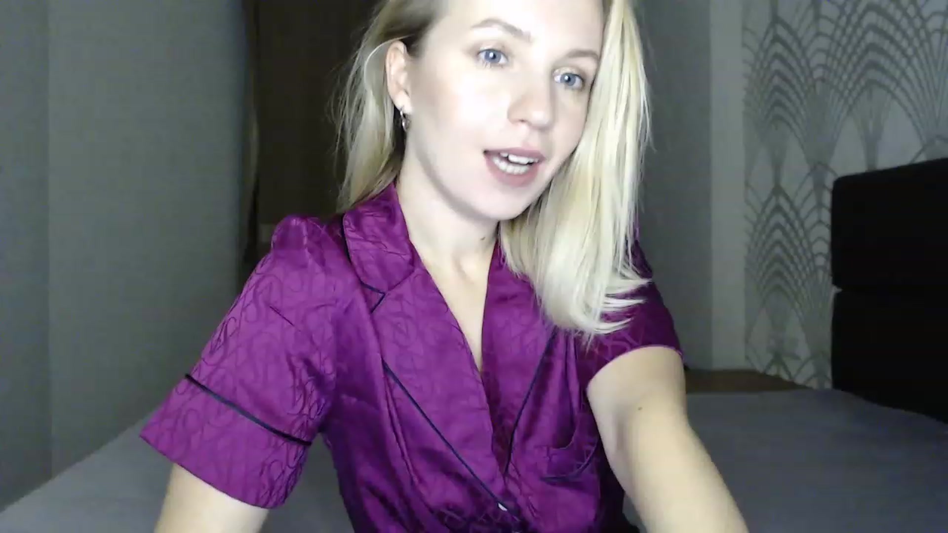 Gallery image thumbnail from Amy_CuteBambi's myfreecams stream on, 02/09/2023, 16:31 image 3 of 20
