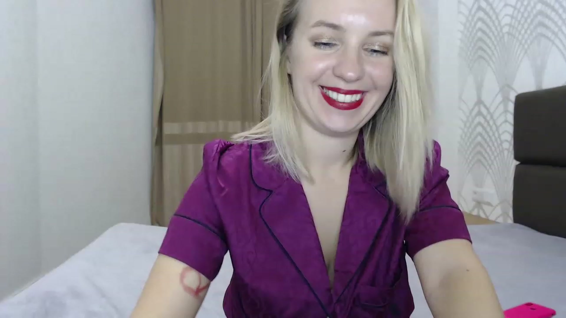 Gallery image thumbnail from Amy_CuteBambi's myfreecams stream on, 02/09/2023, 21:30 image 10 of 20