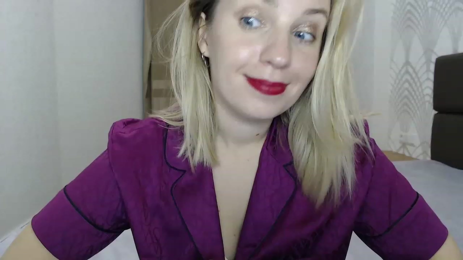 Gallery image thumbnail from Amy_CuteBambi's myfreecams stream on, 02/09/2023, 21:30 image 15 of 20