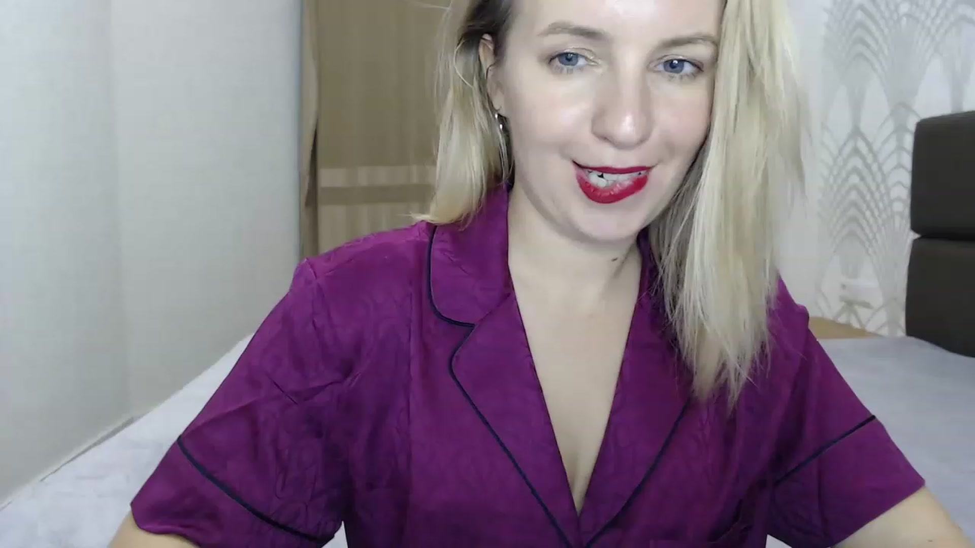 Gallery image thumbnail from Amy_CuteBambi's myfreecams stream on, 02/09/2023, 21:30 image 18 of 20