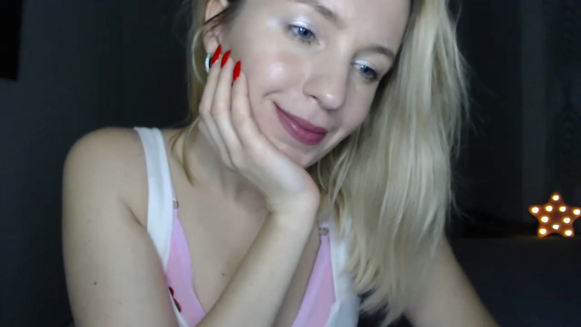 Gallery image thumbnail from Amy_CuteBambi's myfreecams stream on, 02/10/2023, 16:08 image 18 of 20