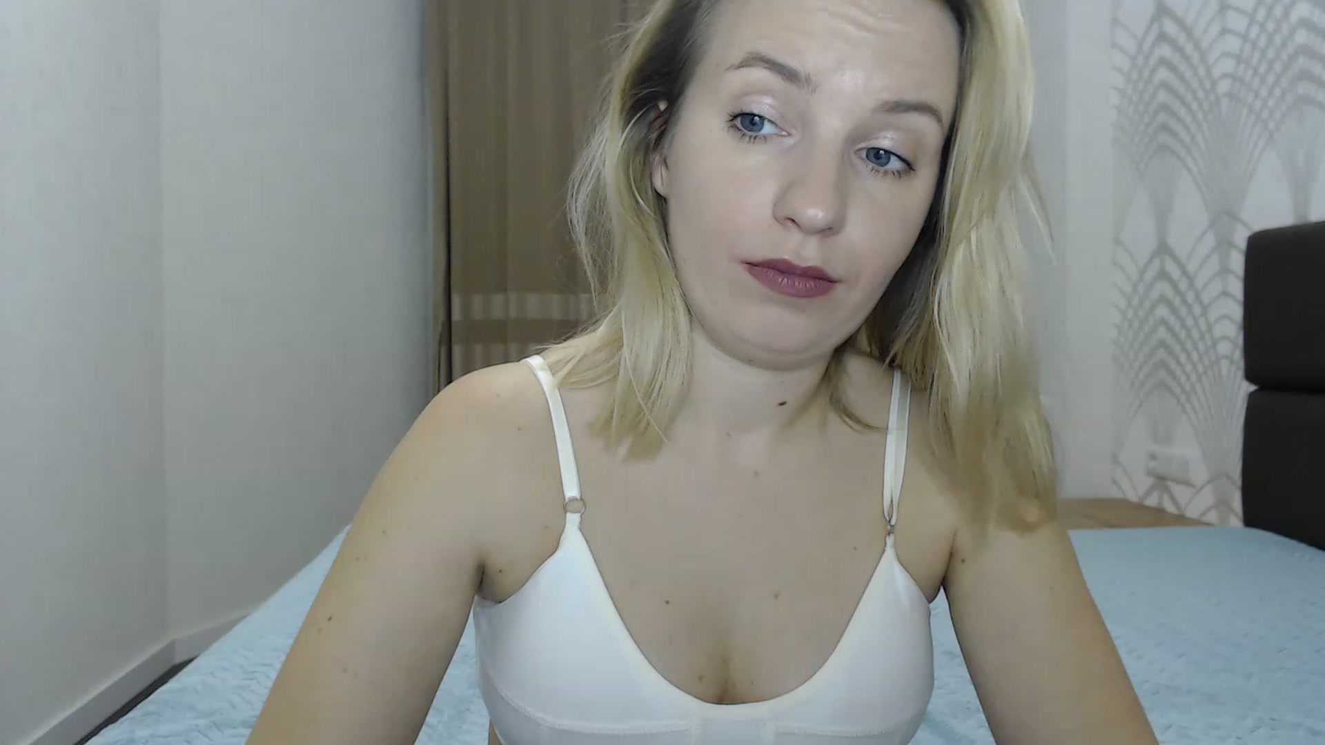 Gallery image thumbnail from Amy_CuteBambi's myfreecams stream on, 02/11/2023, 16:48 image 19 of 20