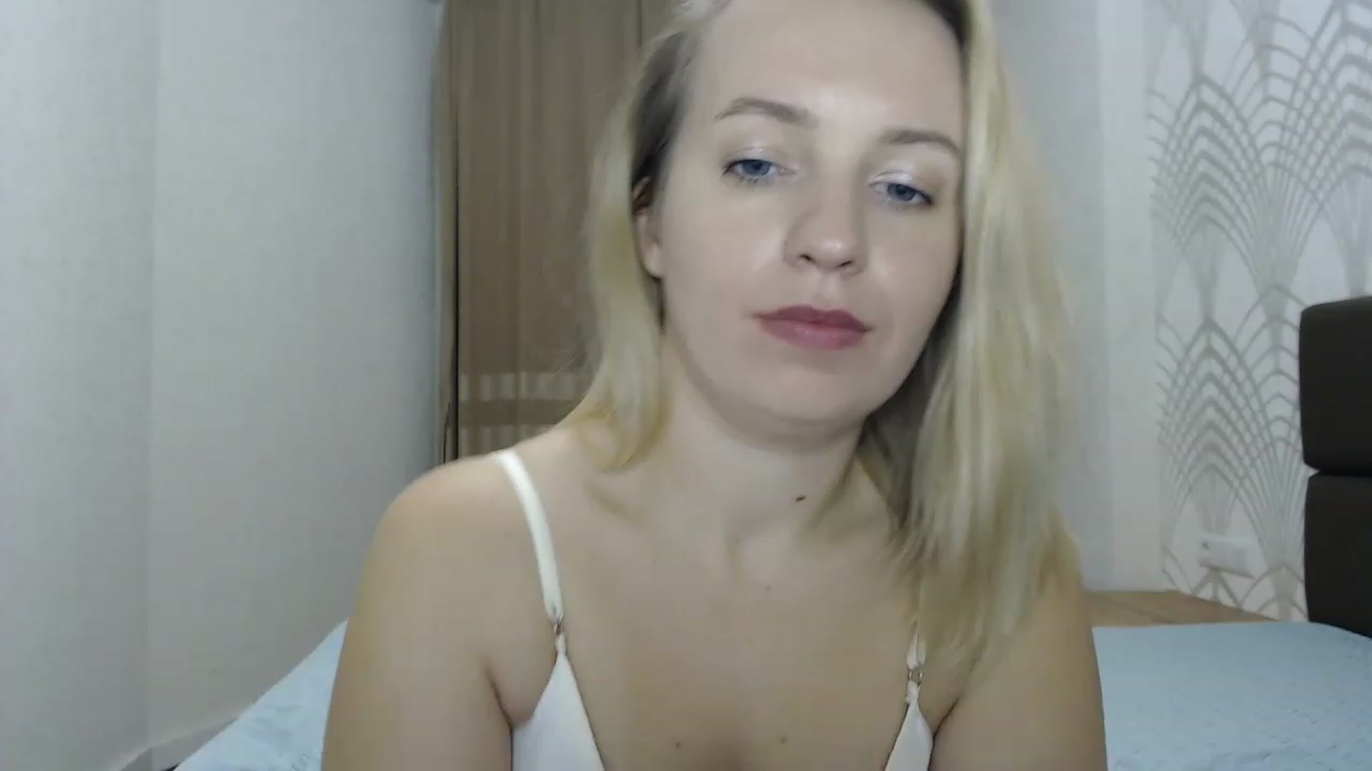 Gallery image thumbnail from Amy_CuteBambi's myfreecams stream on, 02/11/2023, 19:51 image 14 of 20