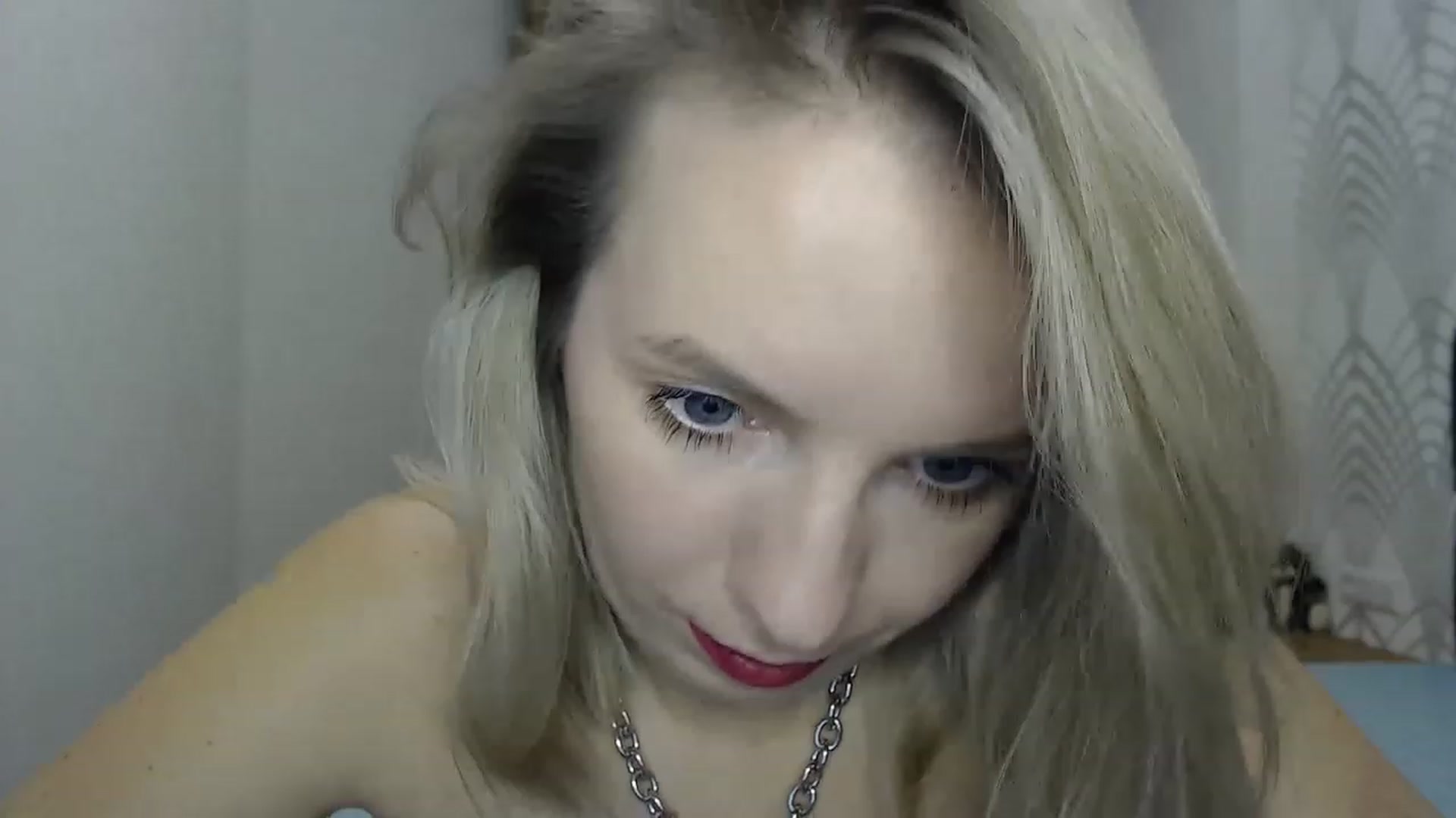 Gallery image thumbnail from Amy_CuteBambi's myfreecams stream on, 02/13/2023, 19:50 image 16 of 20