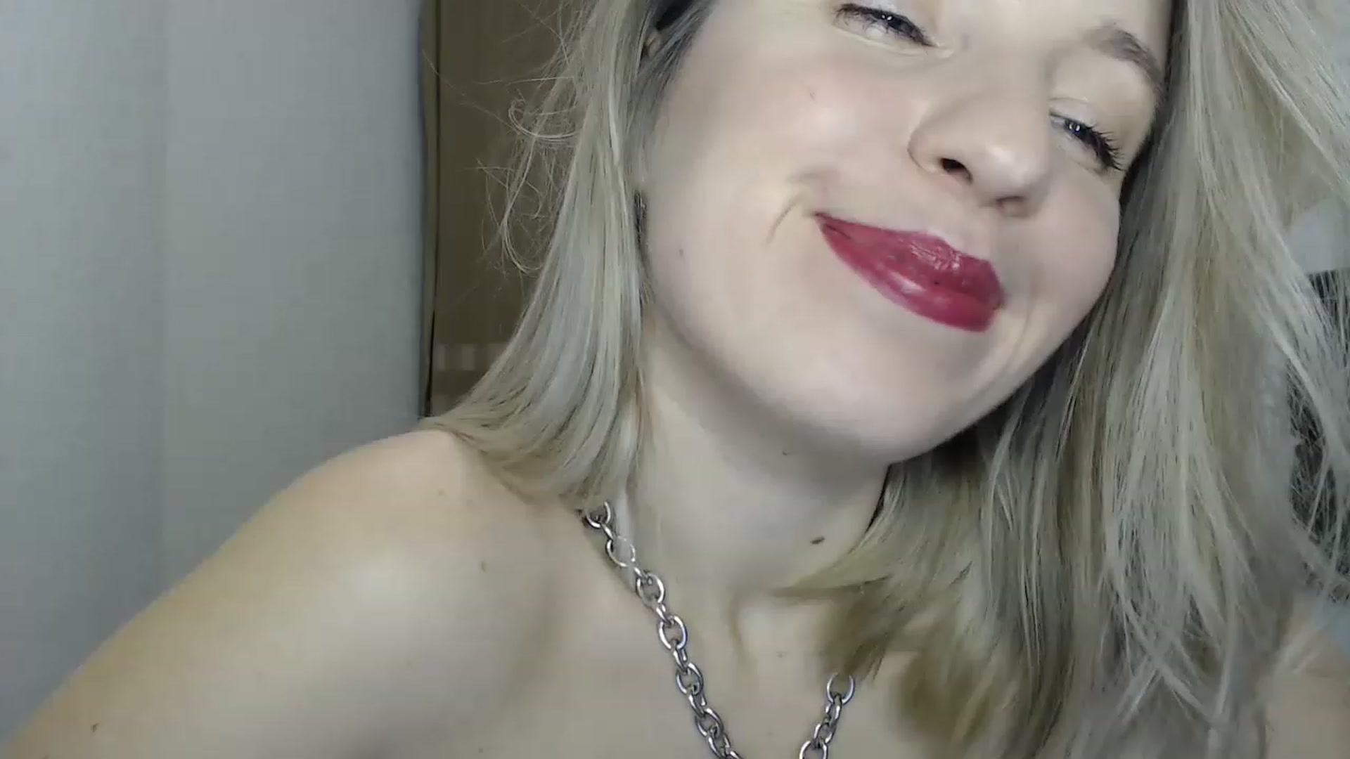 Gallery image thumbnail from Amy_CuteBambi's myfreecams stream on, 02/13/2023, 19:50 image 8 of 20