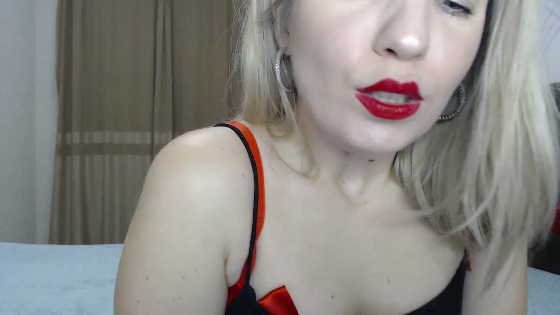 Gallery image thumbnail from Amy_CuteBambi's myfreecams stream on, 02/14/2023, 19:14 image 2 of 20
