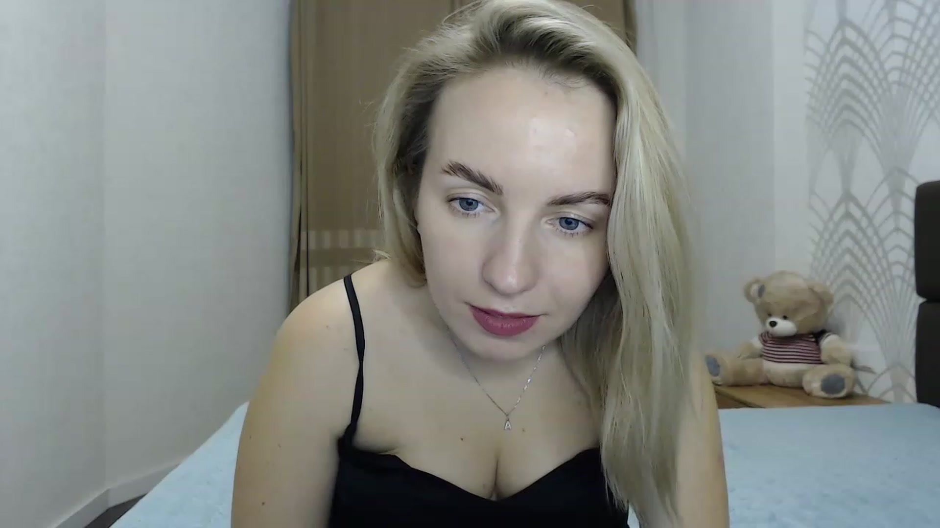 Gallery image thumbnail from Amy_CuteBambi's myfreecams stream on, 02/17/2023, 17:54 image 14 of 20