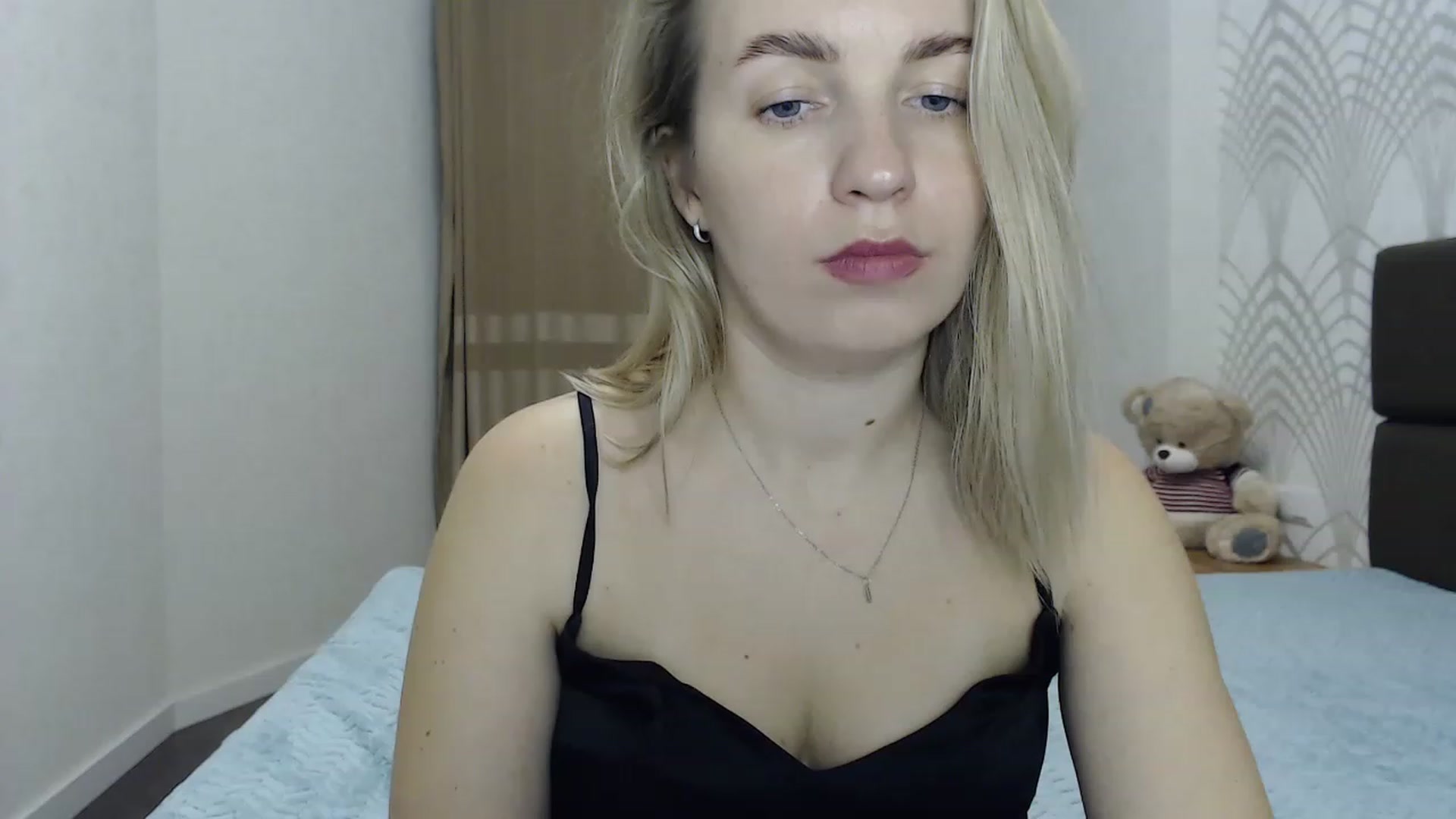 Gallery image thumbnail from Amy_CuteBambi's myfreecams stream on, 02/17/2023, 19:51 image 7 of 20