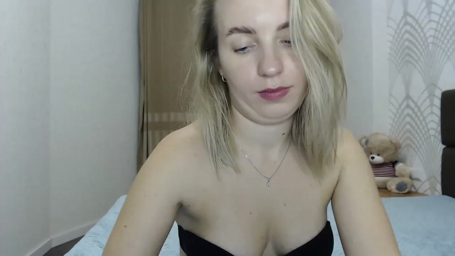 Gallery image thumbnail from Amy_CuteBambi's myfreecams stream on, 02/17/2023, 19:51 image 20 of 20