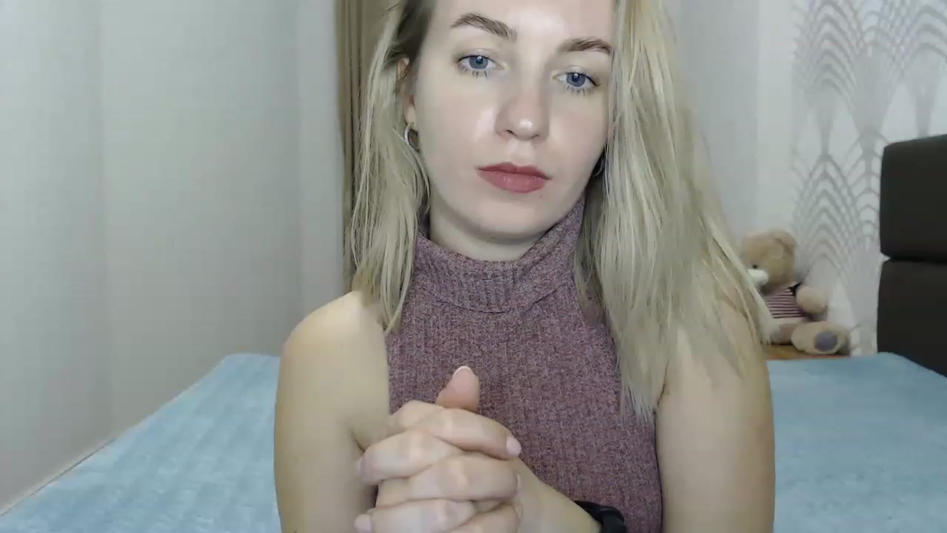 Gallery image thumbnail from Amy_CuteBambi's myfreecams stream on, 02/18/2023, 19:50 image 10 of 20