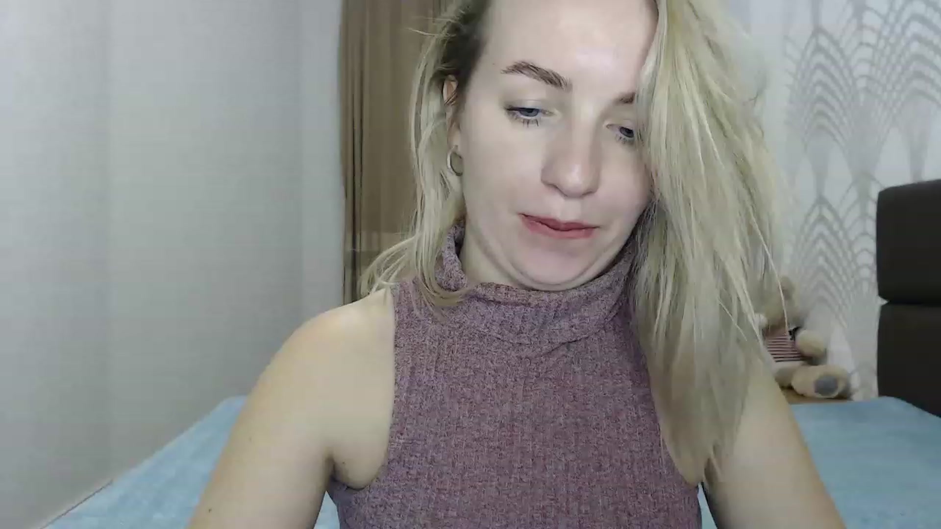 Gallery image thumbnail from Amy_CuteBambi's myfreecams stream on, 02/18/2023, 19:50 image 13 of 20
