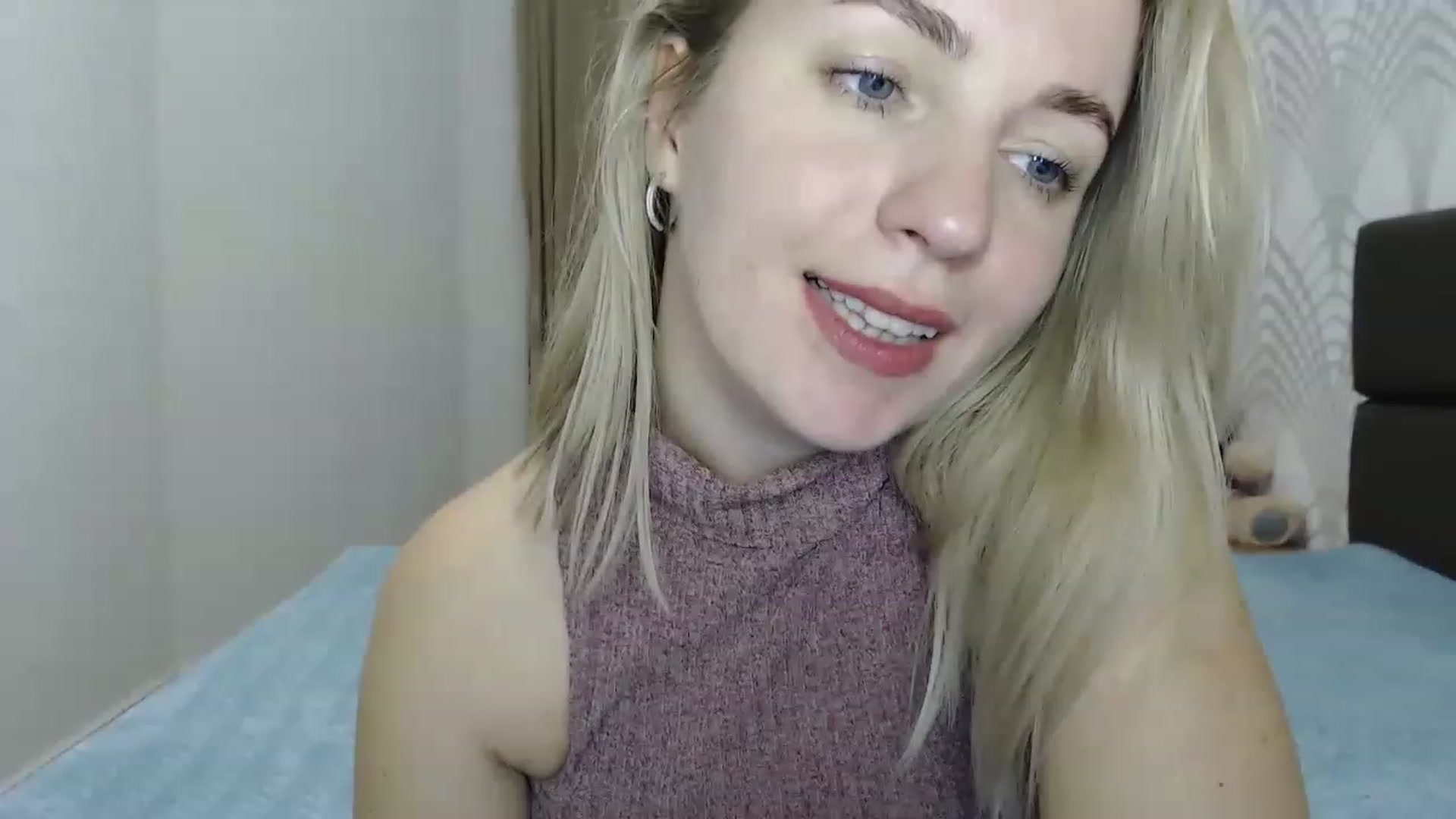 Gallery image thumbnail from Amy_CuteBambi's myfreecams stream on, 02/18/2023, 19:50 image 5 of 20