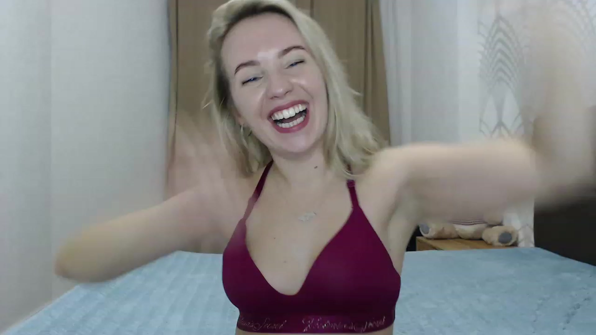 Gallery image thumbnail from Amy_CuteBambi's myfreecams stream on, 02/19/2023, 17:26 image 17 of 20