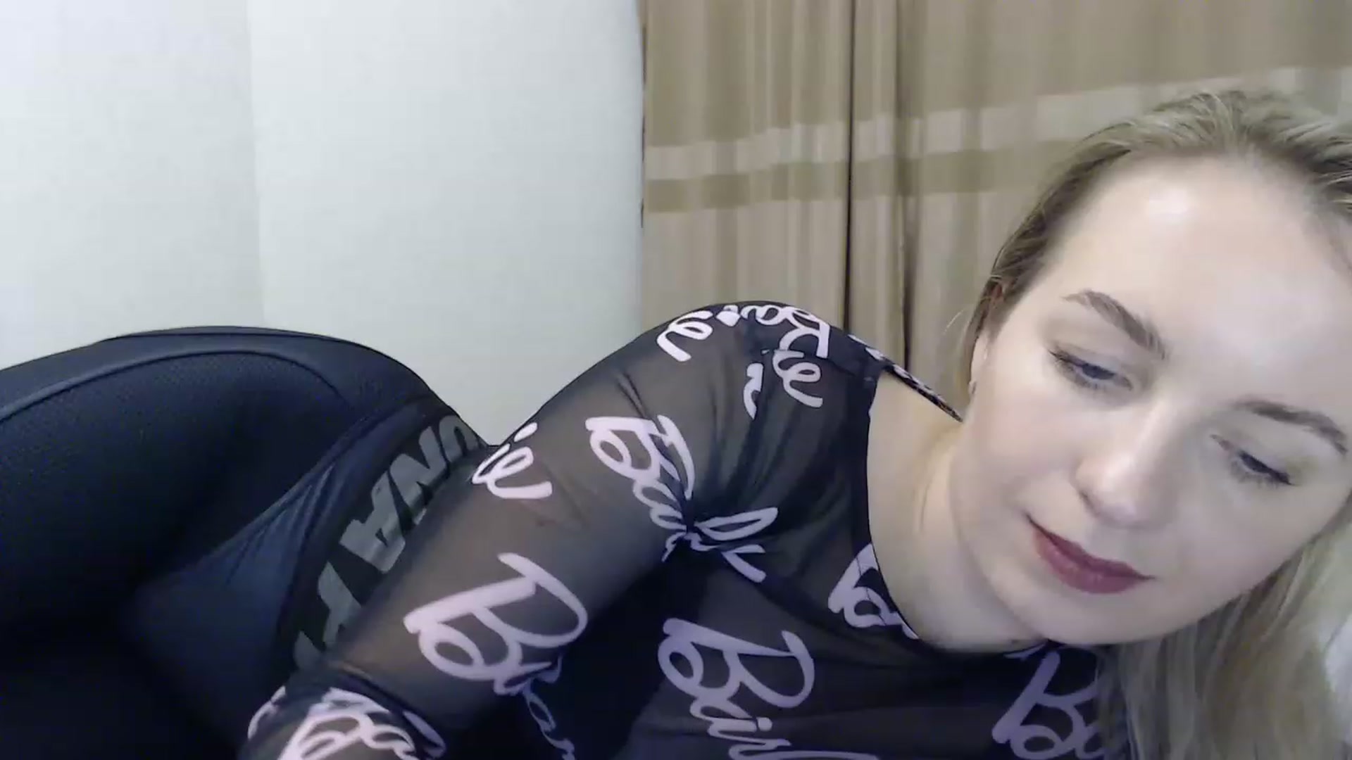 Gallery image thumbnail from Amy_CuteBambi's myfreecams stream on, 02/25/2023, 18:59 image 8 of 20