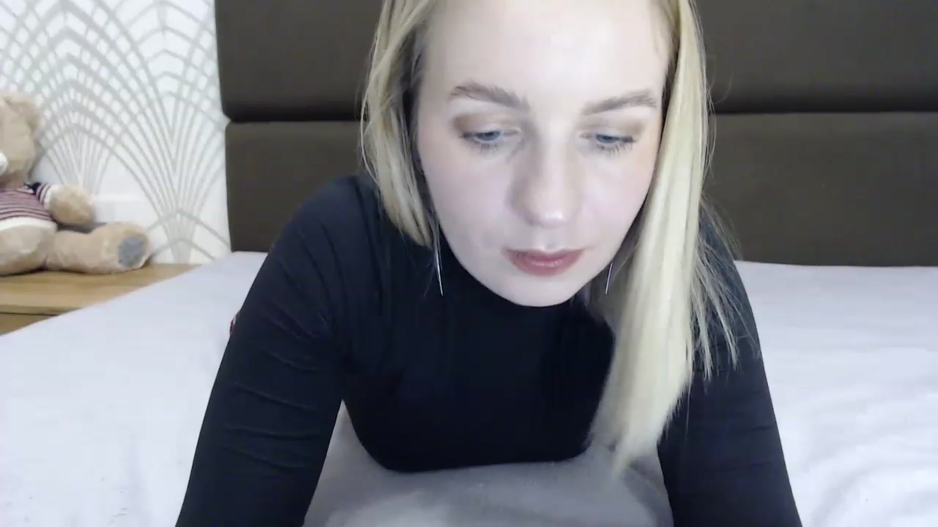Gallery image thumbnail from Amy_CuteBambi's myfreecams stream on, 03/06/2023, 18:05 image 3 of 20