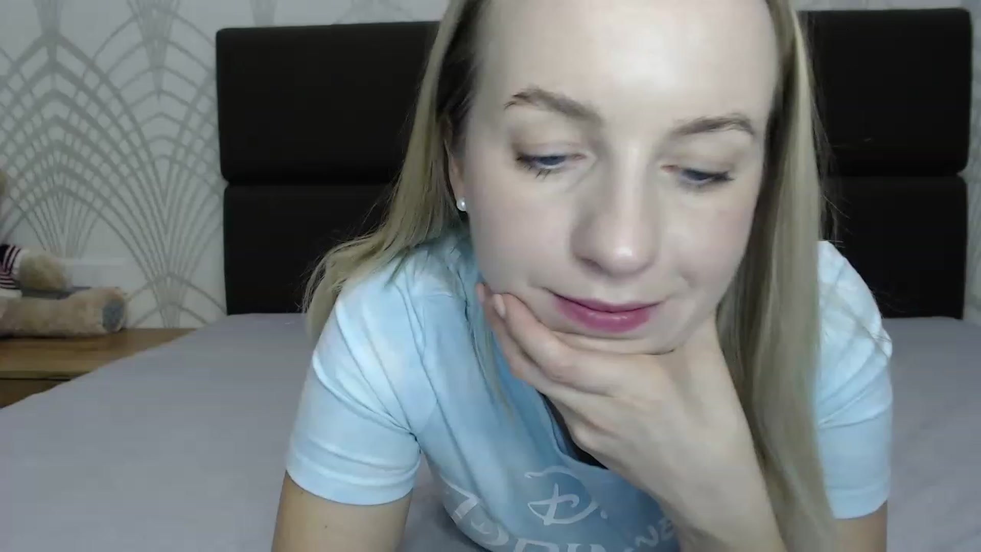 Gallery image thumbnail from Amy_CuteBambi's myfreecams stream on, 03/07/2023, 16:12 image 2 of 20