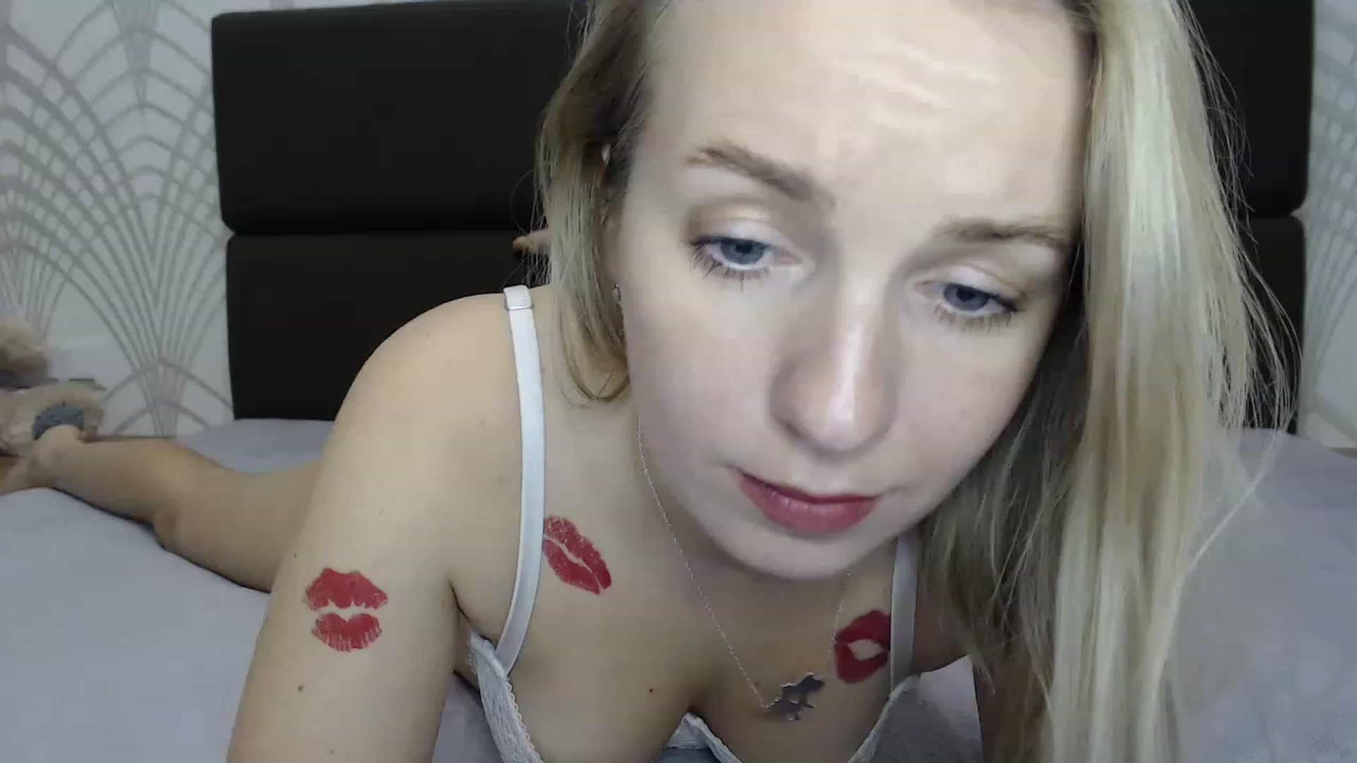 Gallery image thumbnail from Amy_CuteBambi's myfreecams stream on, 03/15/2023, 19:02 image 10 of 20