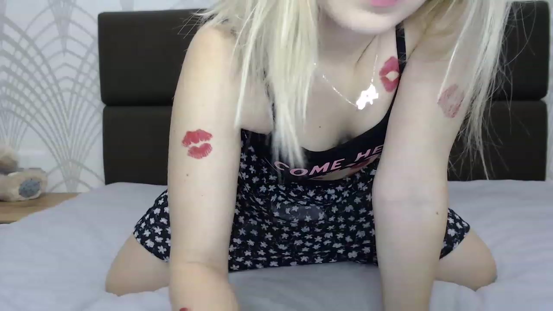 Gallery image thumbnail from Amy_CuteBambi's myfreecams stream on, 03/16/2023, 15:36 image 1 of 20