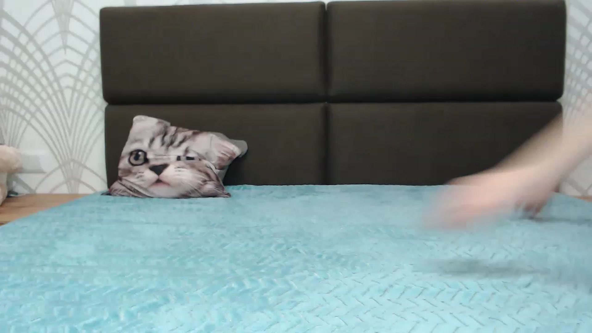 Gallery image thumbnail from Amy_CuteBambi's myfreecams stream on, 04/05/2023, 18:00 image 5 of 20