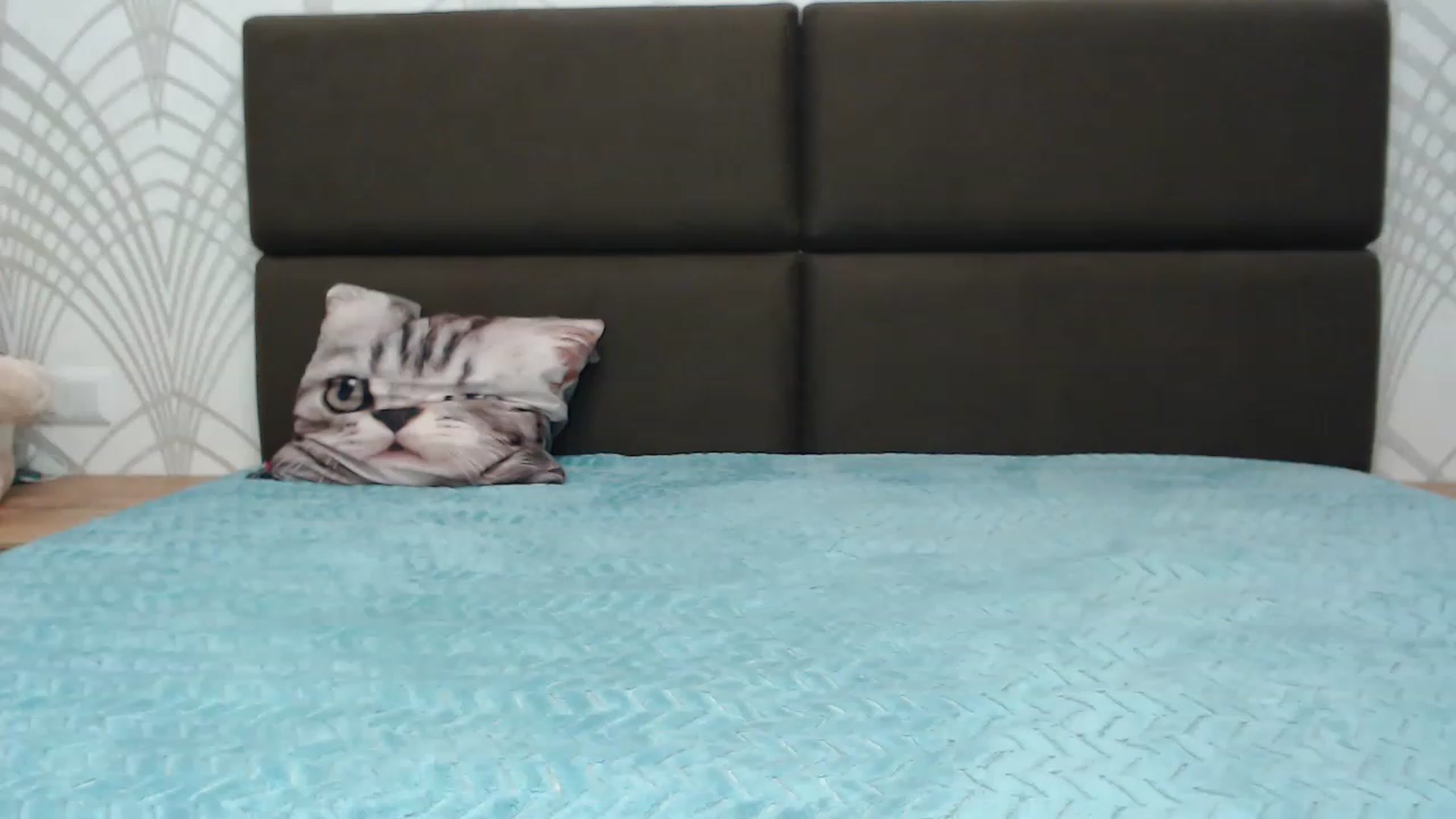 Gallery image thumbnail from Amy_CuteBambi's myfreecams stream on, 04/05/2023, 18:00 image 3 of 20
