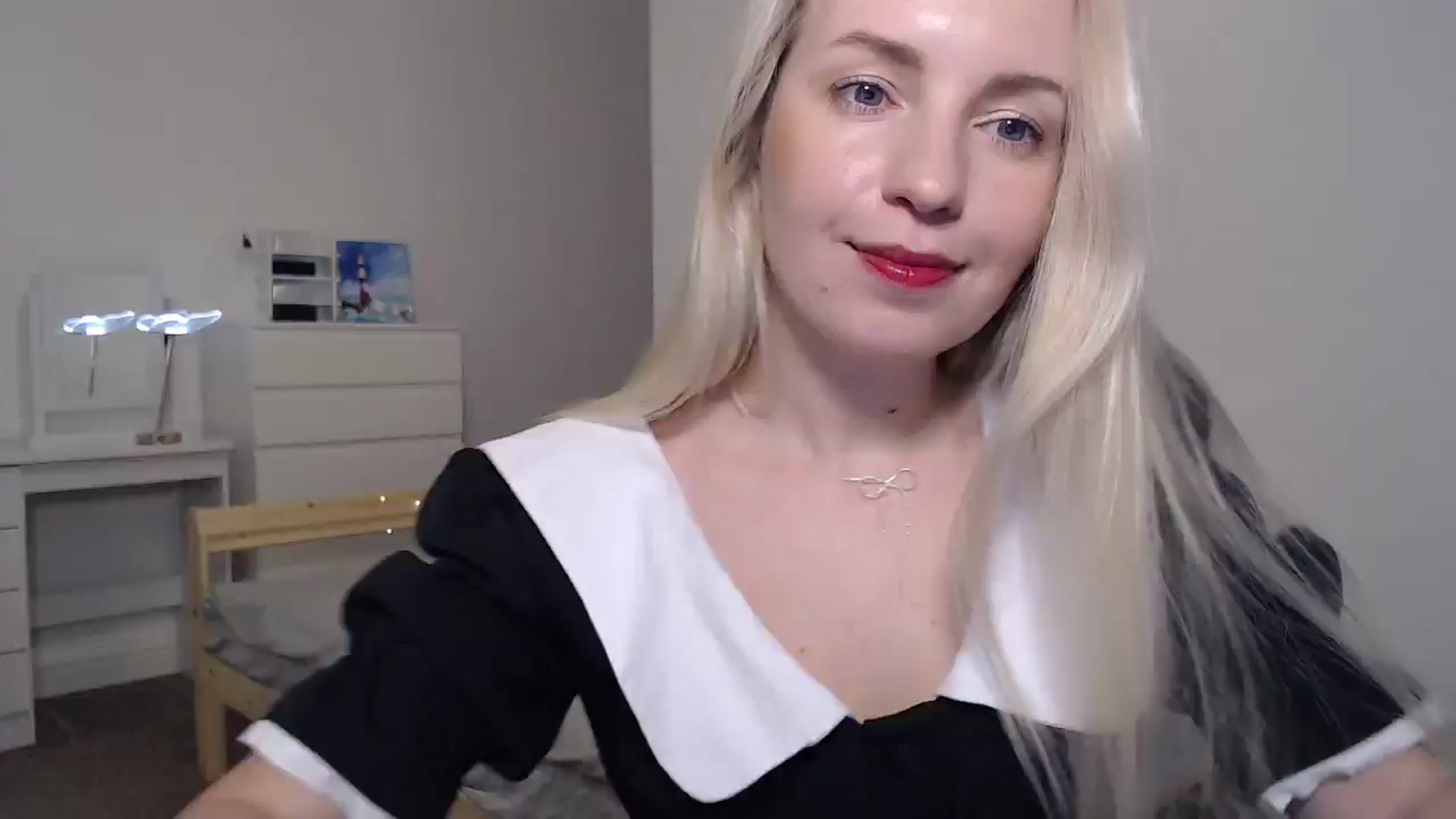 Gallery image thumbnail from Amy_CuteBambi's myfreecams stream on, 01/17/2025, 15:38 image 2 of 20