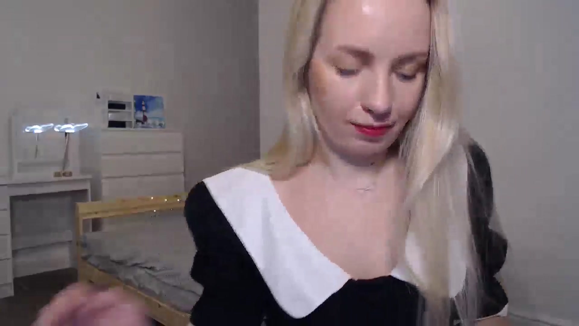 Gallery image thumbnail from Amy_CuteBambi's myfreecams stream on, 01/17/2025, 15:38 image 3 of 20