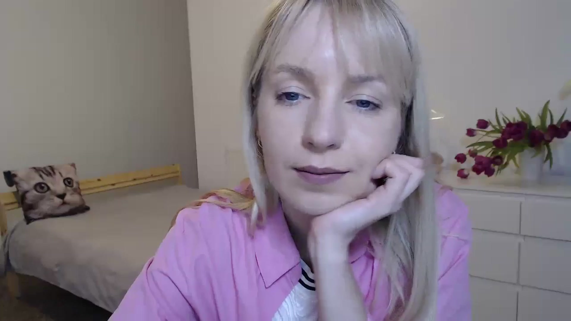 Gallery image thumbnail from Amy_CuteBambi's myfreecams stream on, 04/03/2025, 20:40 image 8 of 20