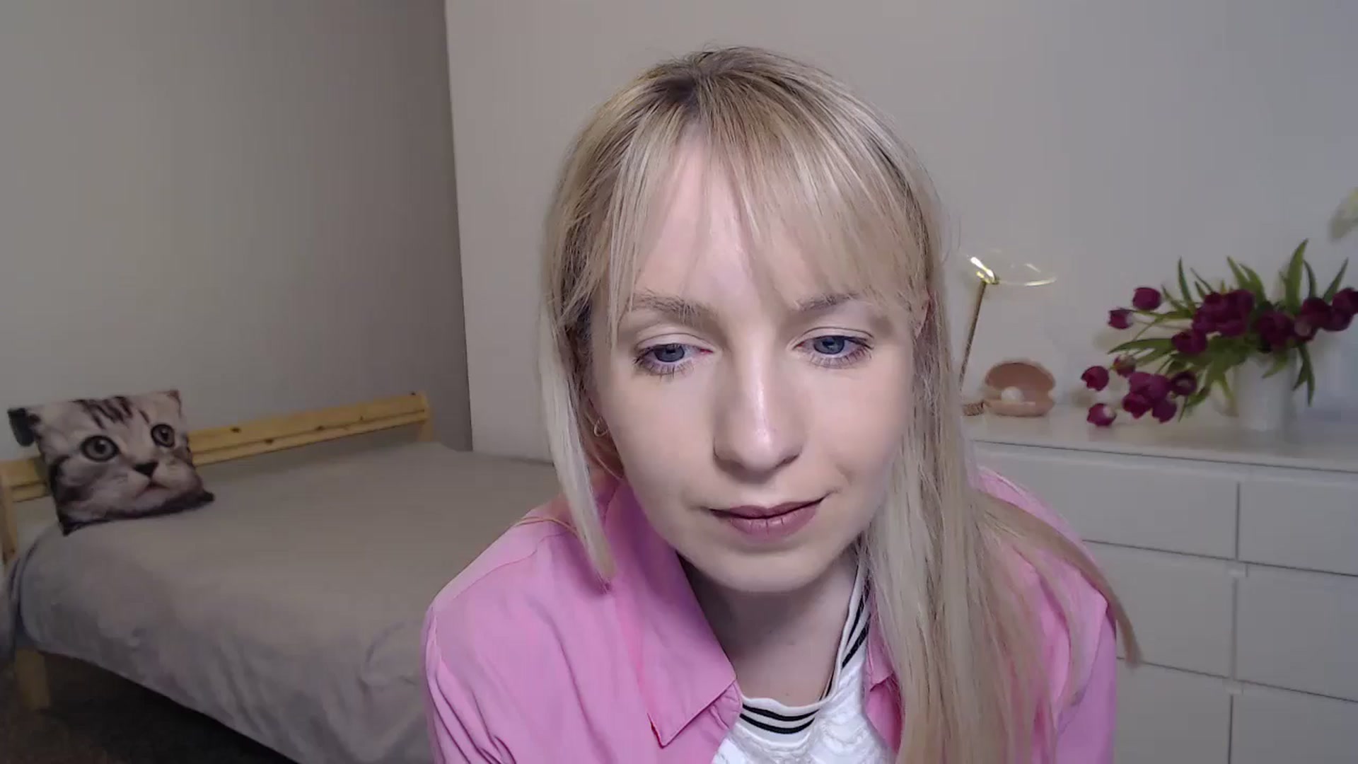 Gallery image thumbnail from Amy_CuteBambi's myfreecams stream on, 04/03/2025, 20:40 image 11 of 20