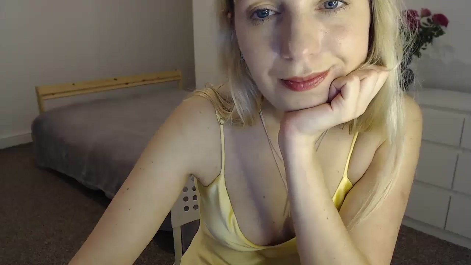 Gallery image thumbnail from Amy_CuteBambi's myfreecams stream on, 06/12/2025, 15:56 image 8 of 20