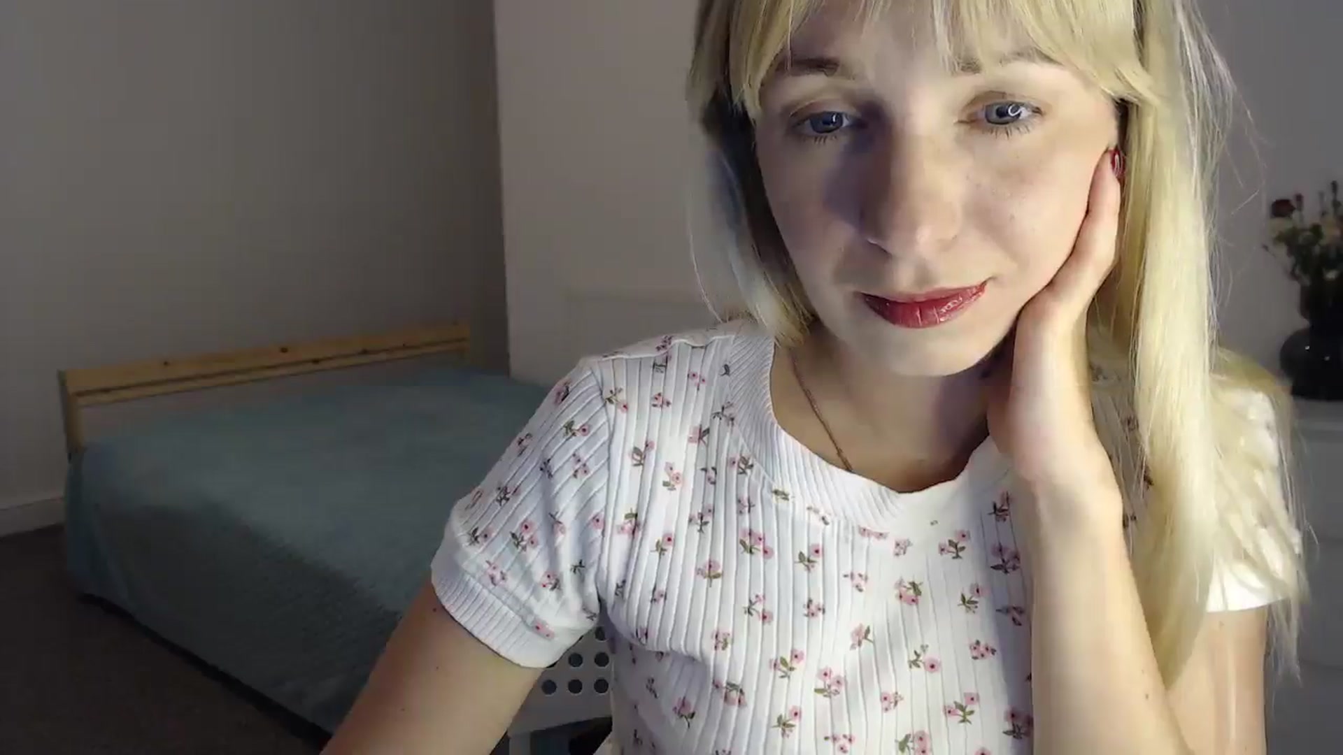 Gallery image thumbnail from Amy_CuteBambi's myfreecams stream on, 07/05/2025, 18:55 image 10 of 20