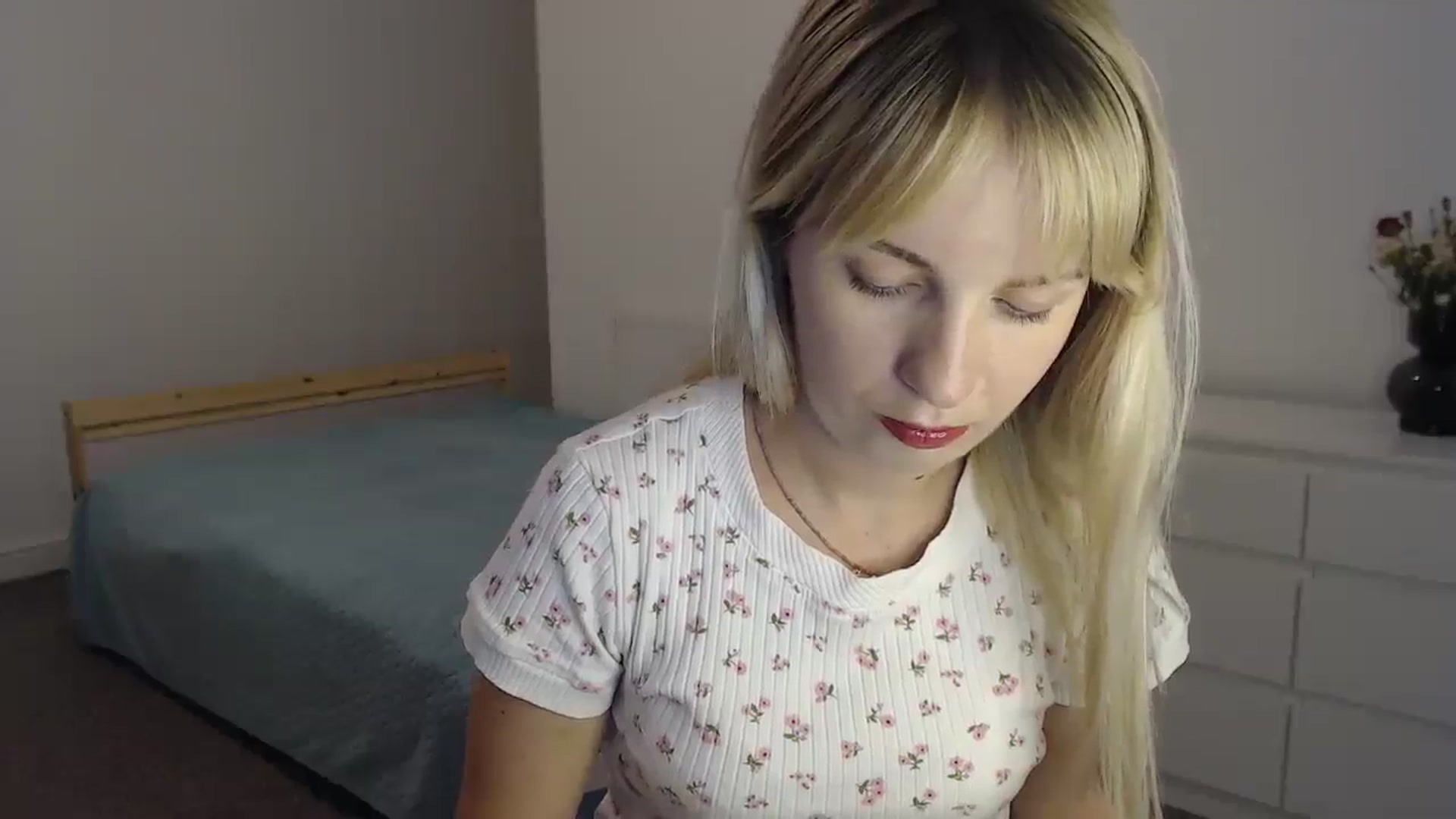 Gallery image thumbnail from Amy_CuteBambi's myfreecams stream on, 07/05/2025, 18:55 image 12 of 20