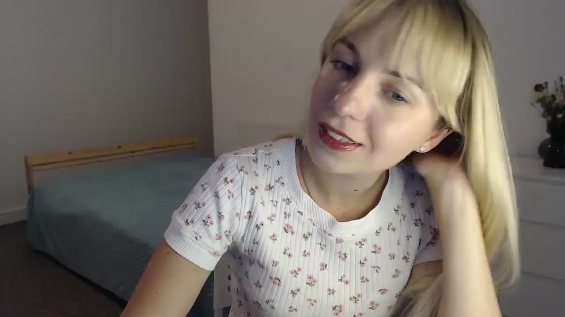 Gallery image thumbnail from Amy_CuteBambi's myfreecams stream on, 07/05/2025, 18:55 image 11 of 20