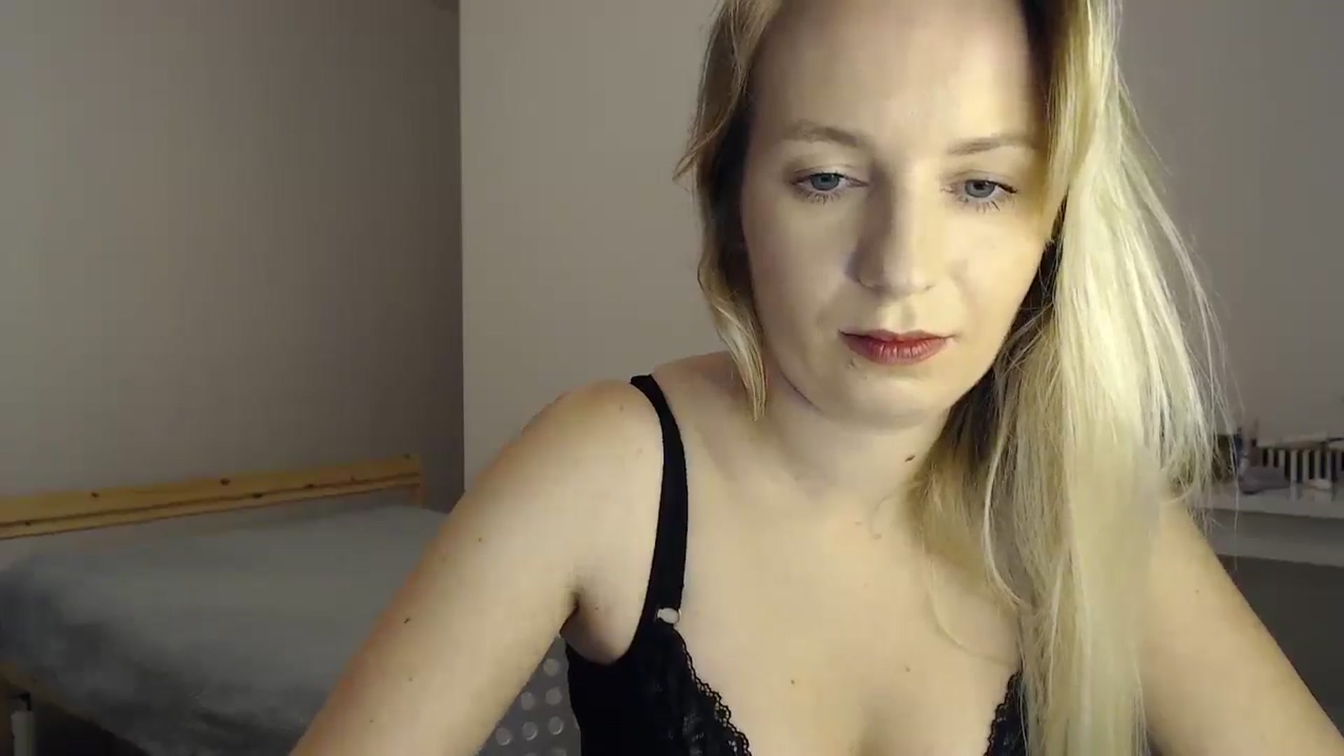 Gallery image thumbnail from Amy_CuteBambi's myfreecams stream on, 11/04/2025, 15:48 image 5 of 20
