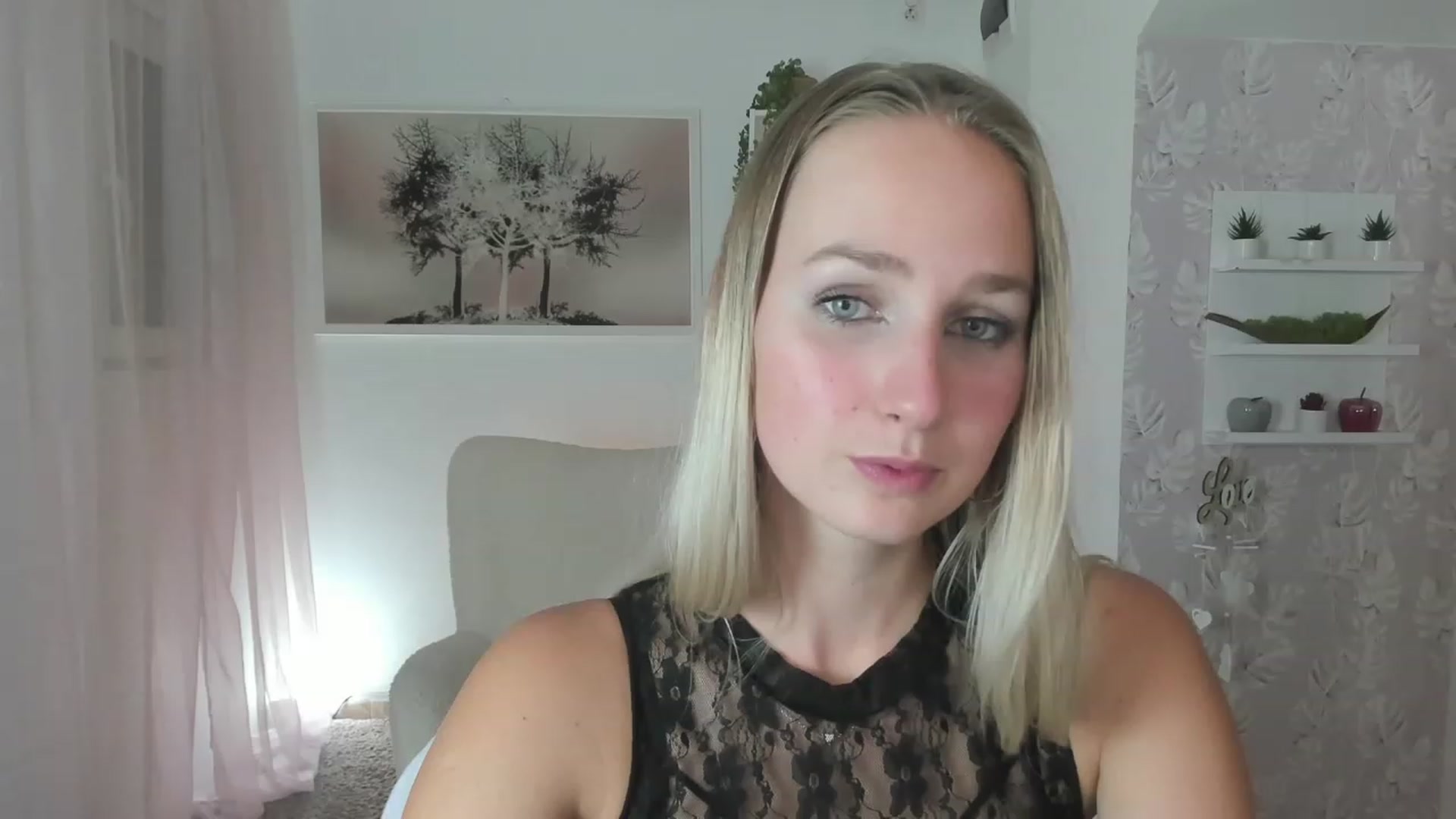 Gallery image thumbnail from Amy_Rea18's myfreecams stream on, 08/07/2023, 19:06 image 19 of 20