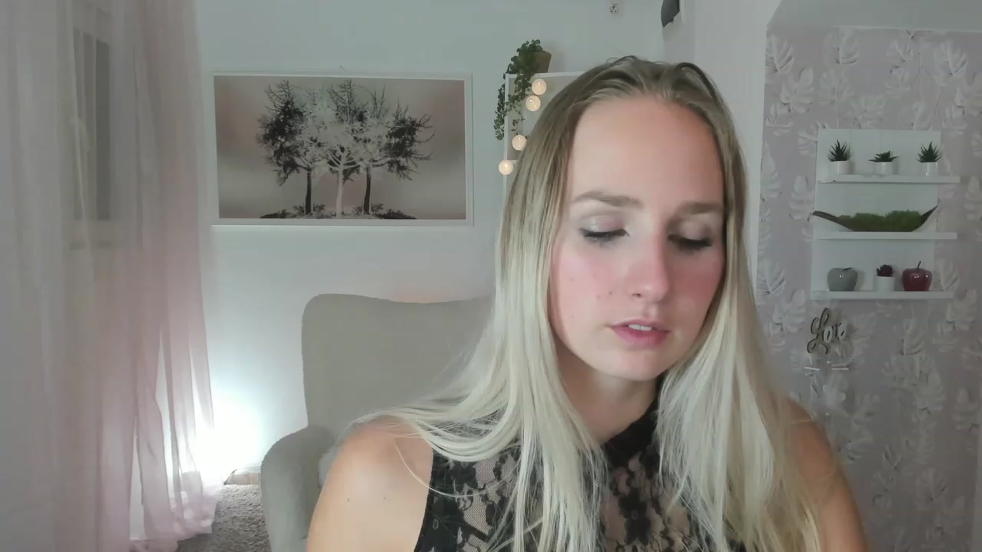 Gallery image thumbnail from Amy_Rea18's myfreecams stream on, 08/07/2023, 19:06 image 6 of 20