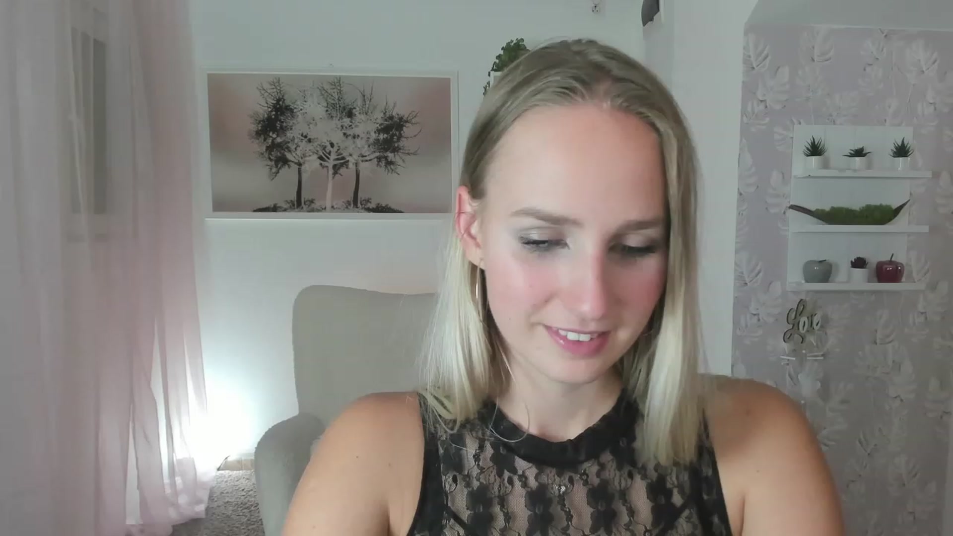 Gallery image thumbnail from Amy_Rea18's myfreecams stream on, 08/07/2023, 19:06 image 13 of 20