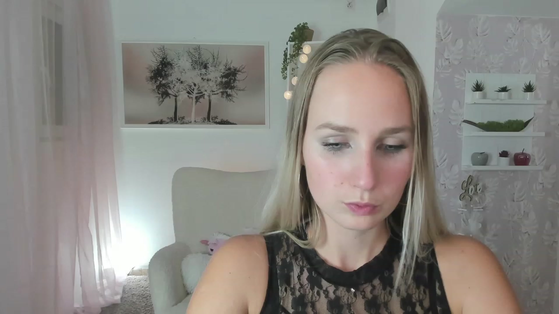 Gallery image thumbnail from Amy_Rea18's myfreecams stream on, 08/07/2023, 19:06 image 7 of 20