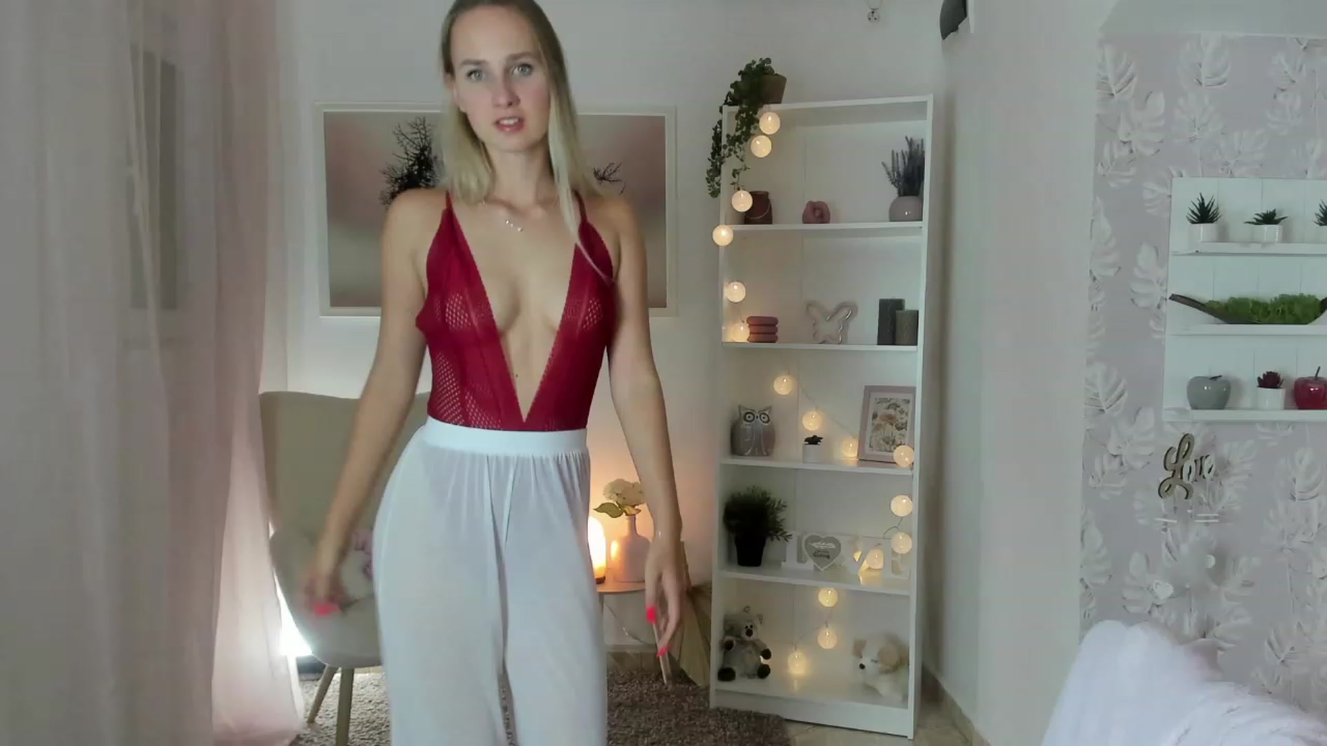 Gallery image thumbnail from Amy_Rea18's myfreecams stream on, 08/09/2023, 19:14 image 2 of 20