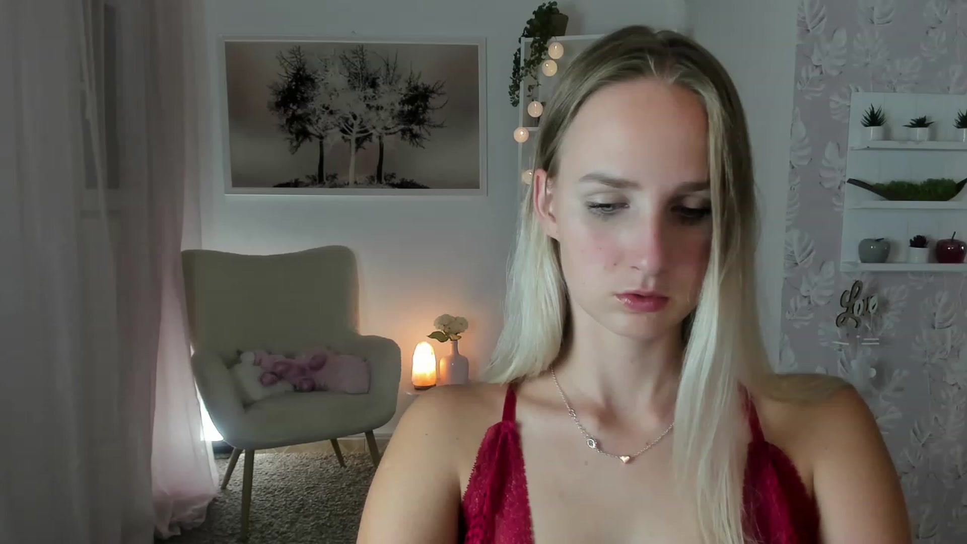 Gallery image thumbnail from Amy_Rea18's myfreecams stream on, 08/09/2023, 19:14 image 8 of 20
