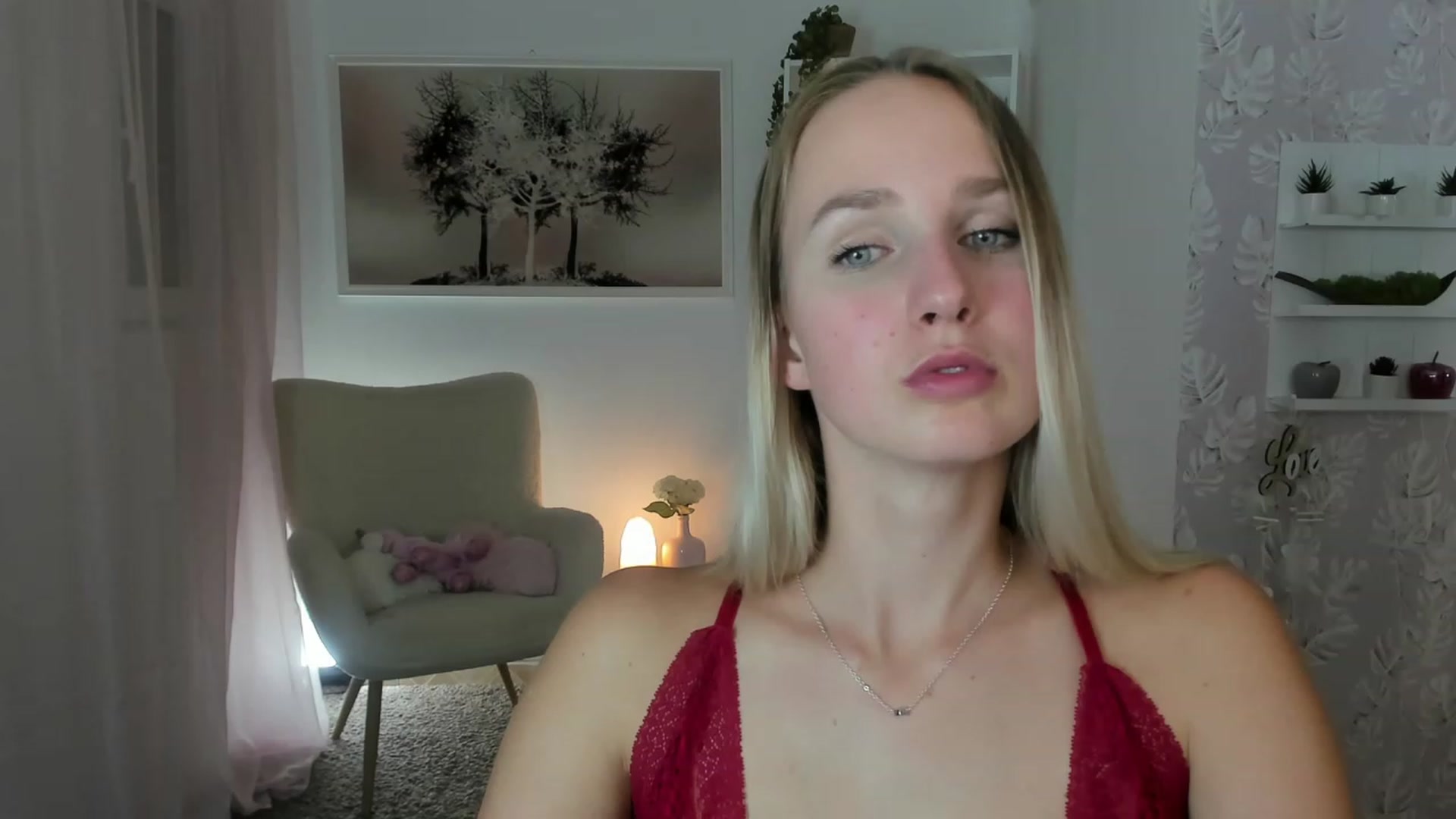 Gallery image thumbnail from Amy_Rea18's myfreecams stream on, 08/09/2023, 20:01 image 4 of 20