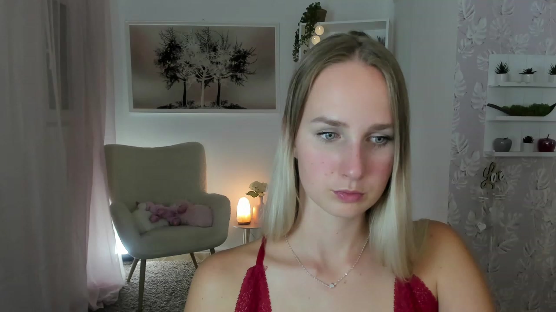 Gallery image thumbnail from Amy_Rea18's myfreecams stream on, 08/09/2023, 20:01 image 10 of 20