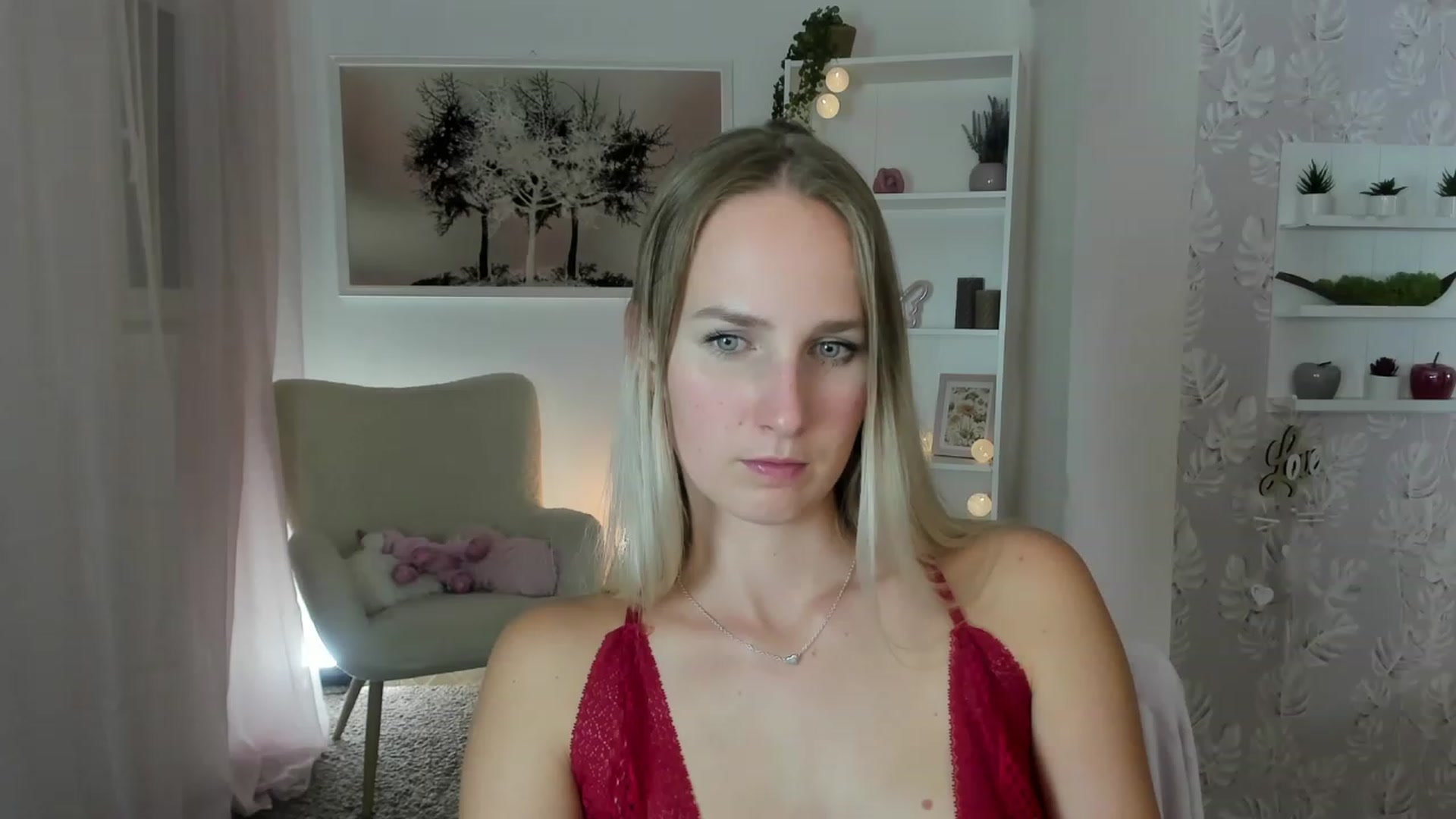 Gallery image thumbnail from Amy_Rea18's myfreecams stream on, 08/09/2023, 20:01 image 17 of 20
