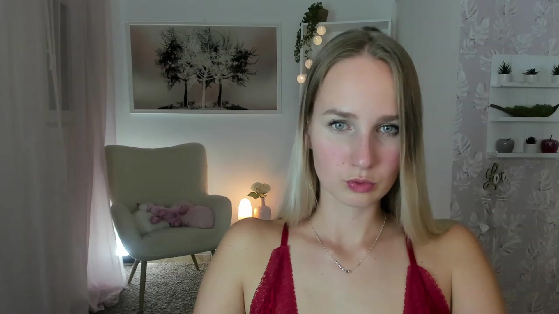 Gallery image thumbnail from Amy_Rea18's myfreecams stream on, 08/09/2023, 20:01 image 5 of 20