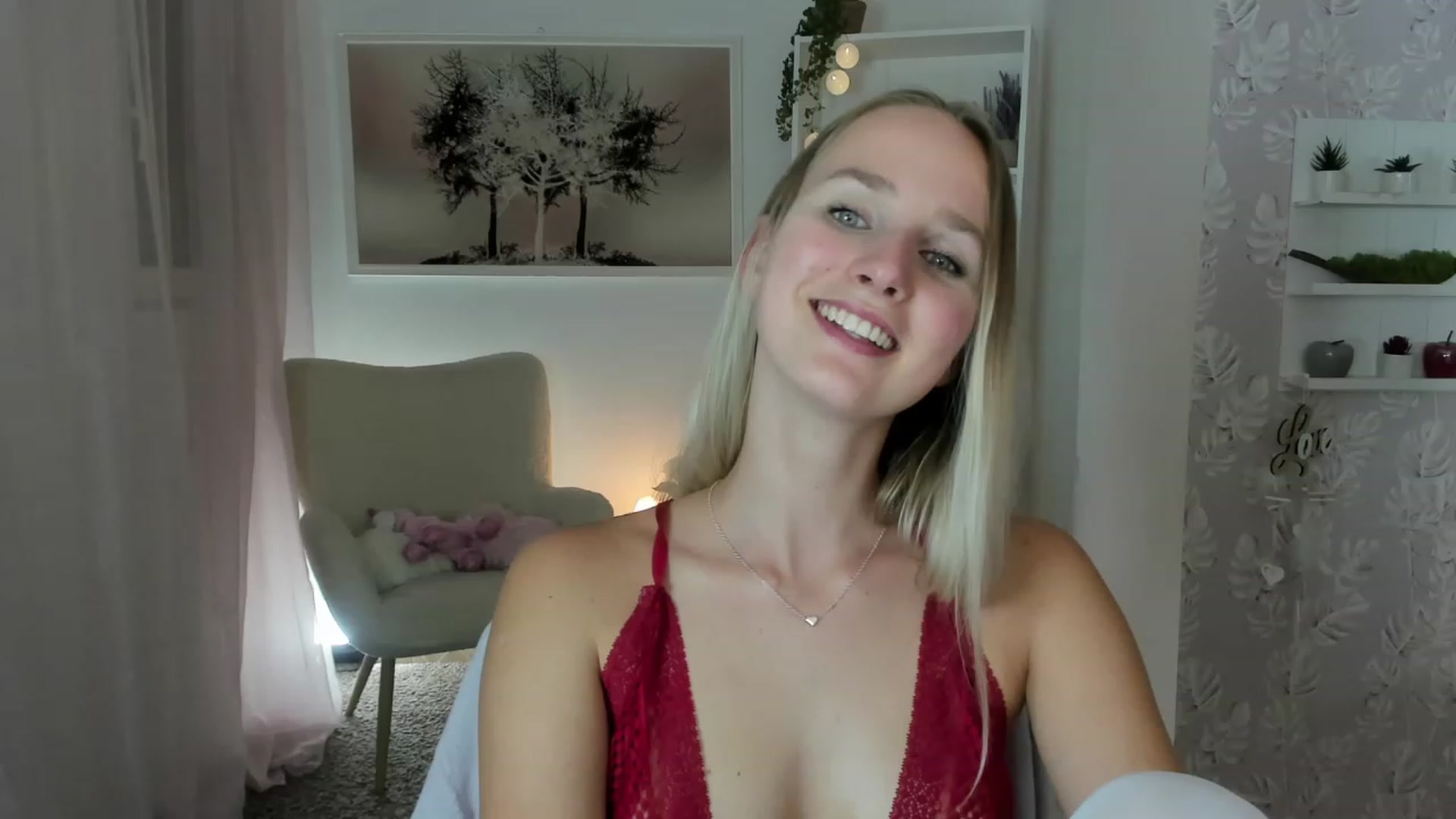 Gallery image thumbnail from Amy_Rea18's myfreecams stream on, 08/09/2023, 20:25 image 12 of 20