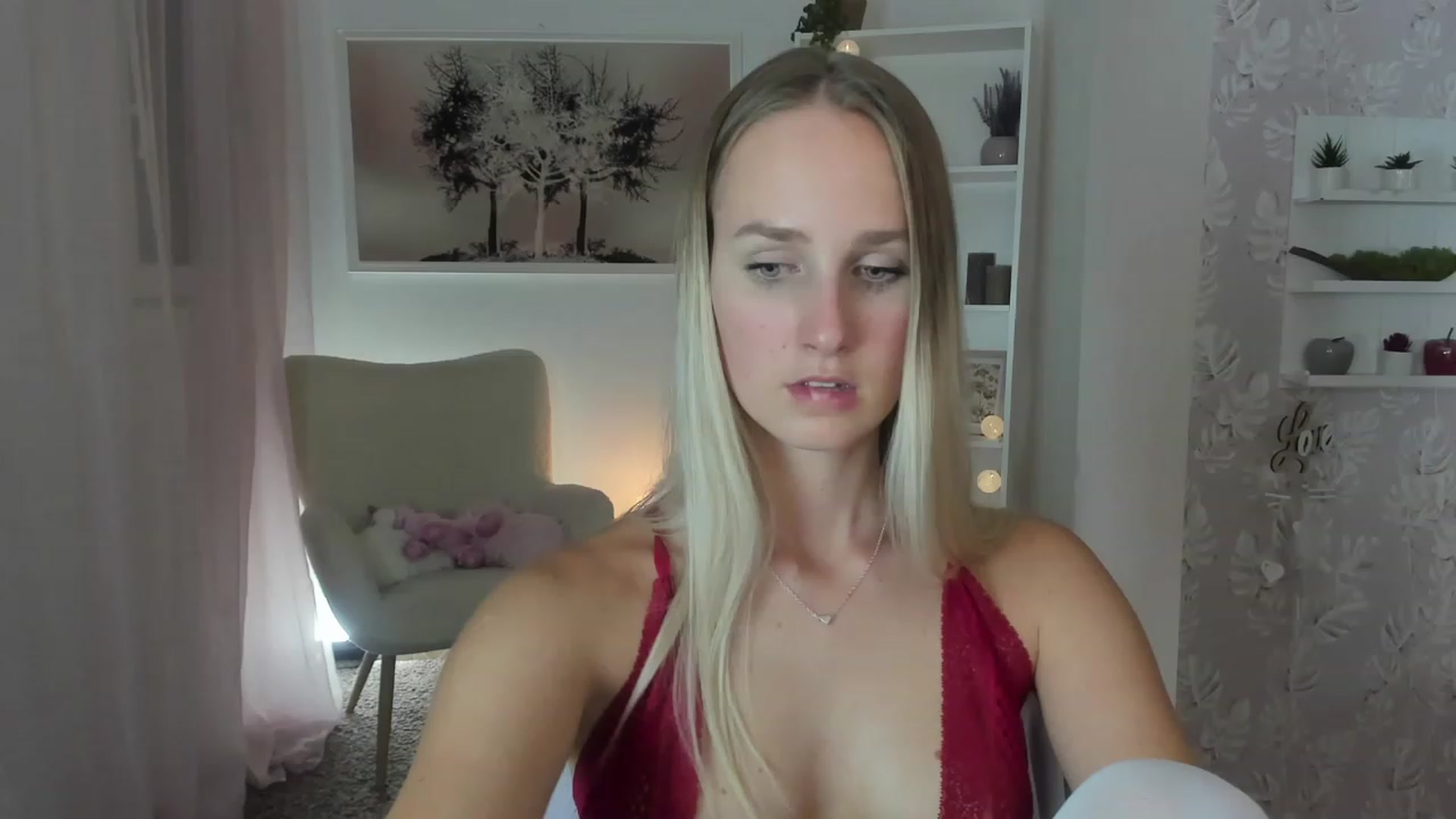 Gallery image thumbnail from Amy_Rea18's myfreecams stream on, 08/09/2023, 20:25 image 6 of 20