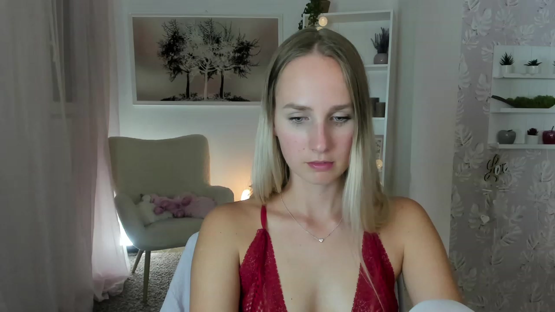 Gallery image thumbnail from Amy_Rea18's myfreecams stream on, 08/09/2023, 20:25 image 15 of 20