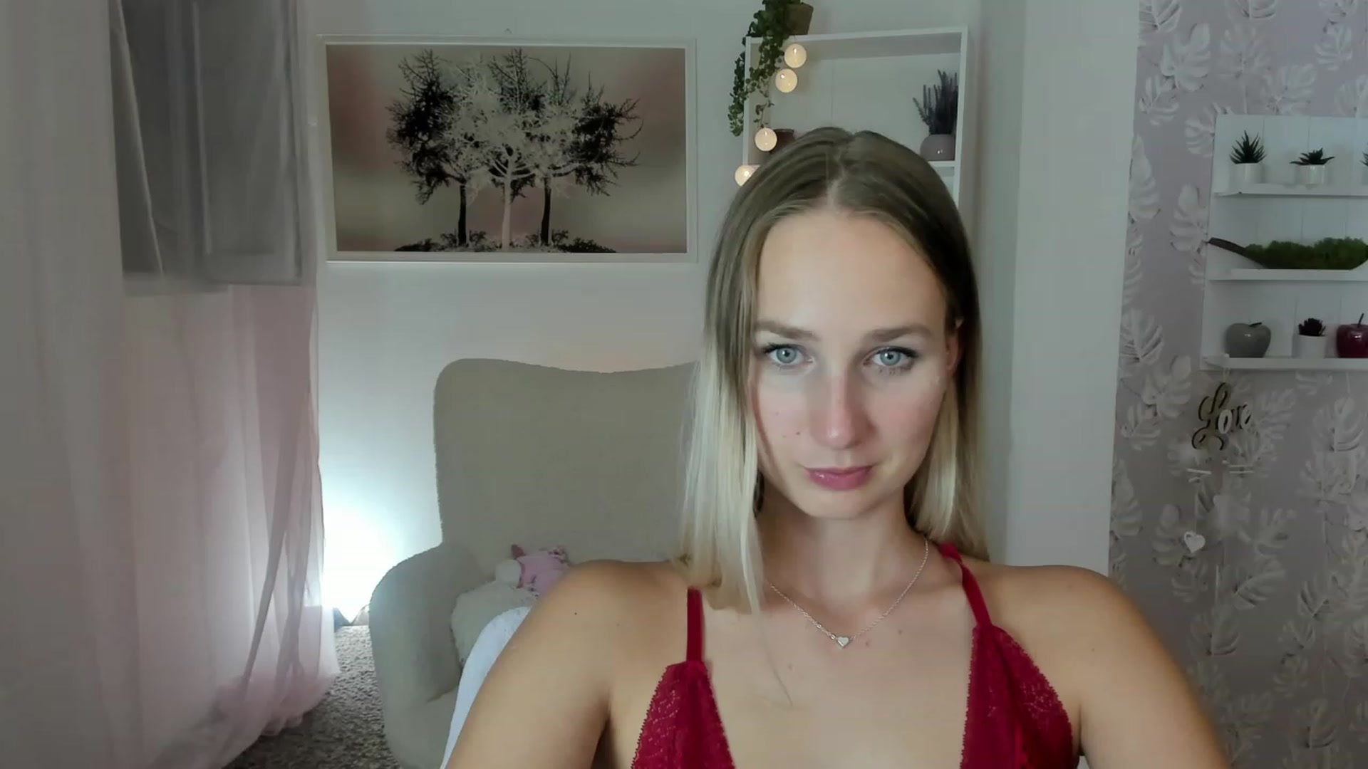 Gallery image thumbnail from Amy_Rea18's myfreecams stream on, 08/09/2023, 21:59 image 19 of 20